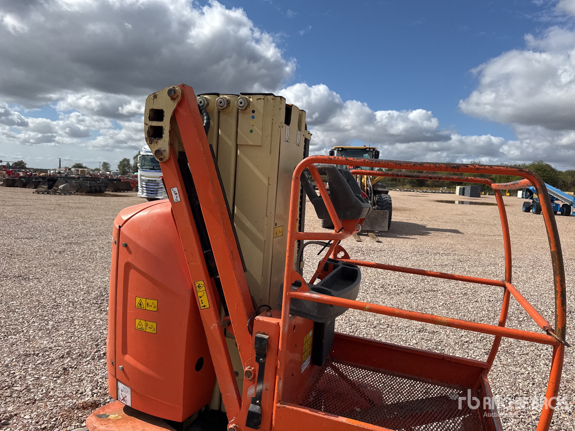 2012 JLG TOUCAN 8E