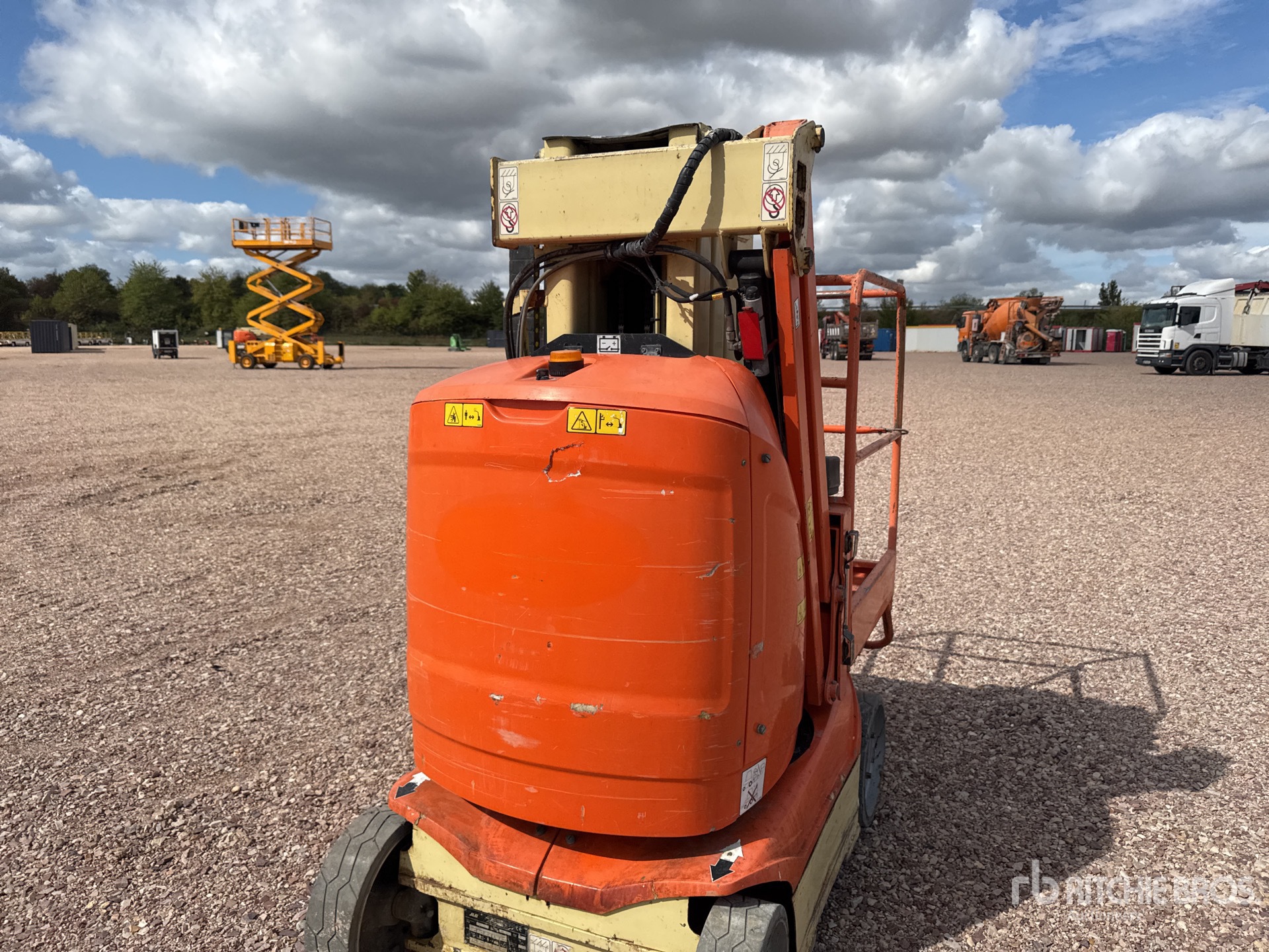 2012 JLG TOUCAN 8E