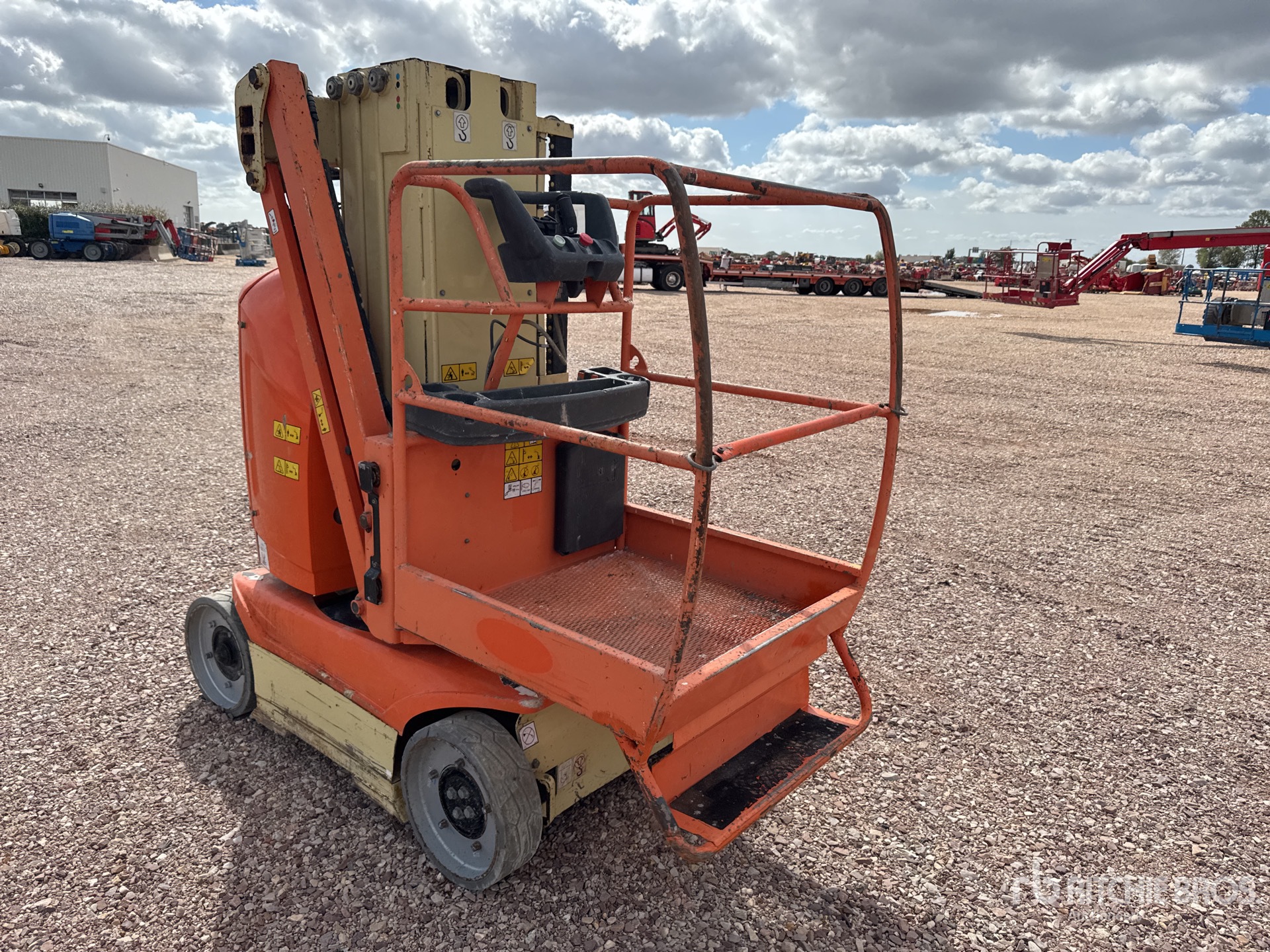 2012 JLG TOUCAN 8E
