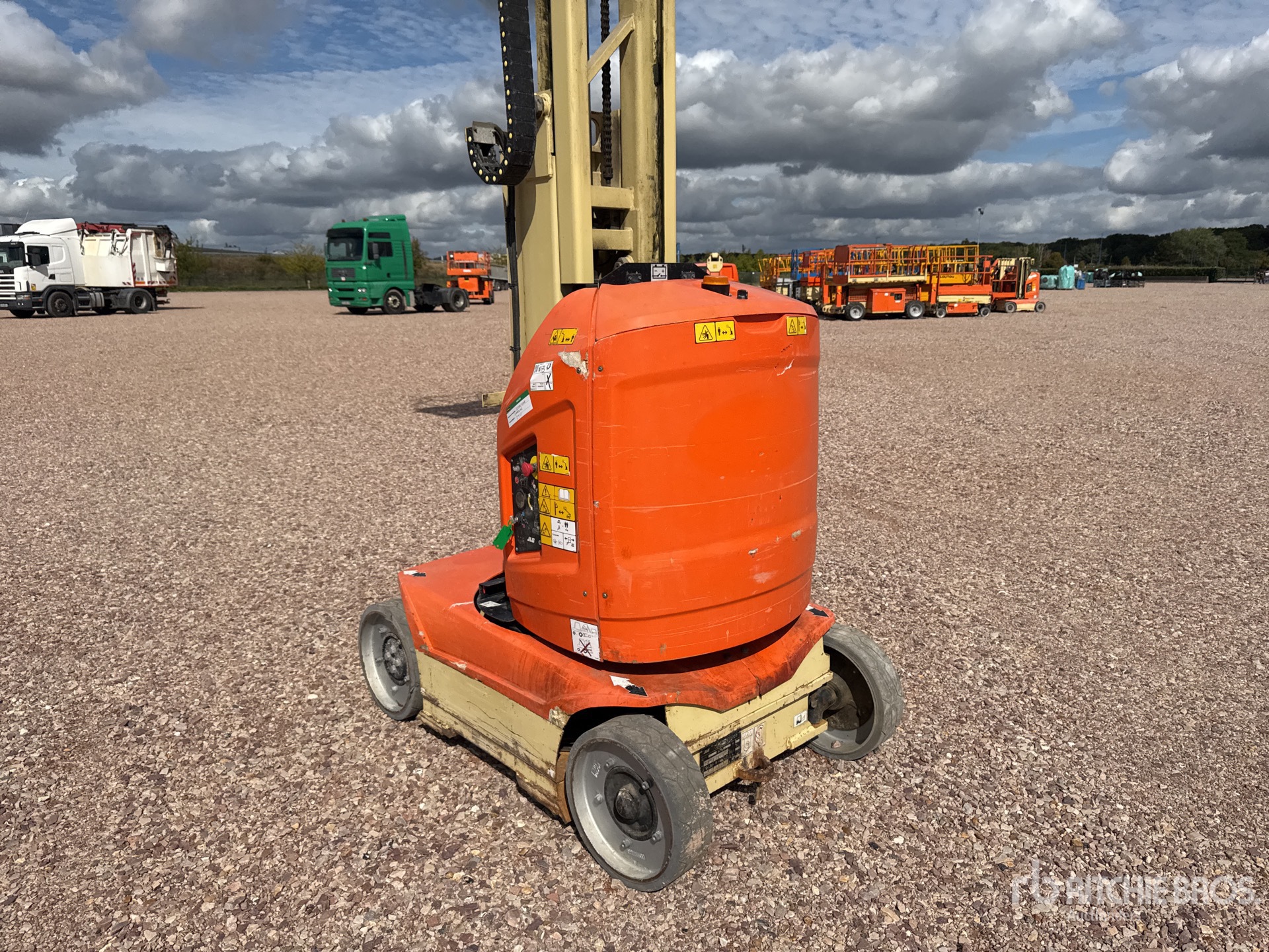 2012 JLG TOUCAN 8E