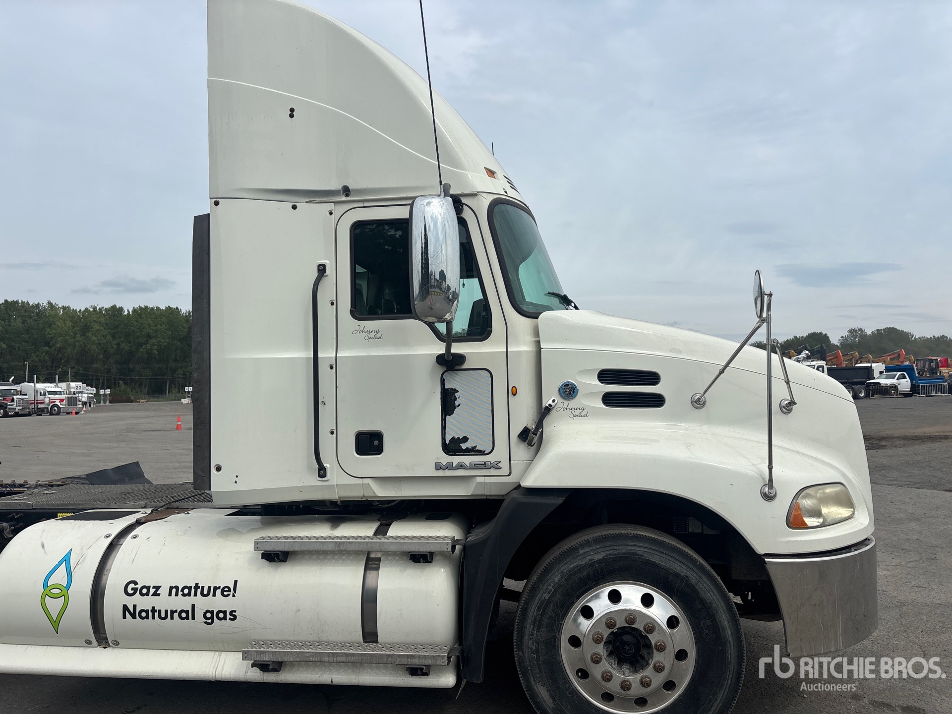 2015 Mack CXU633