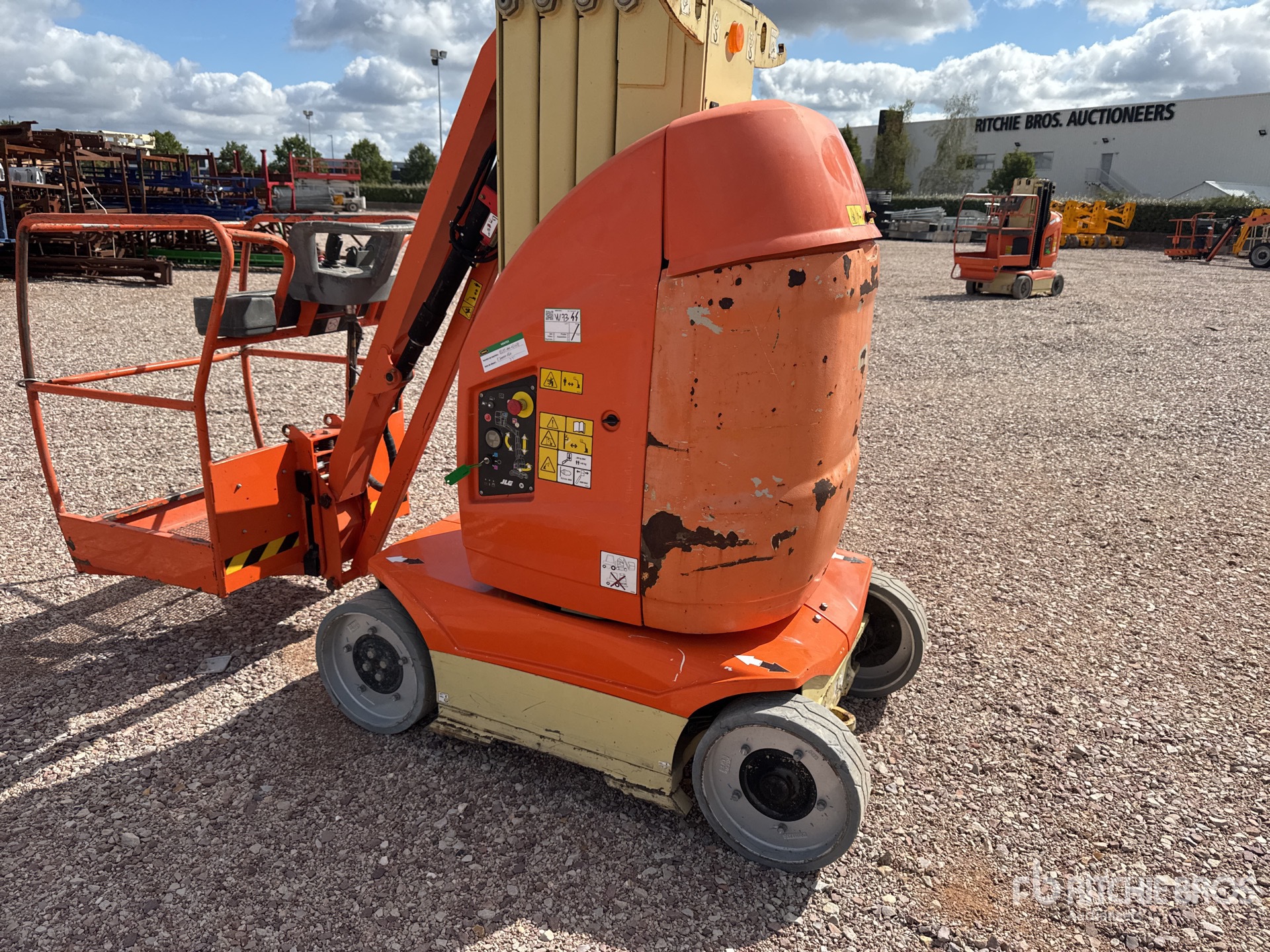 2012 JLG TOUCAN 10E