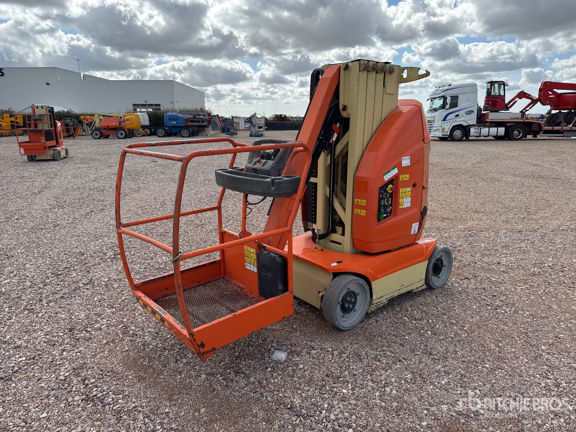 2012 JLG TOUCAN 10E