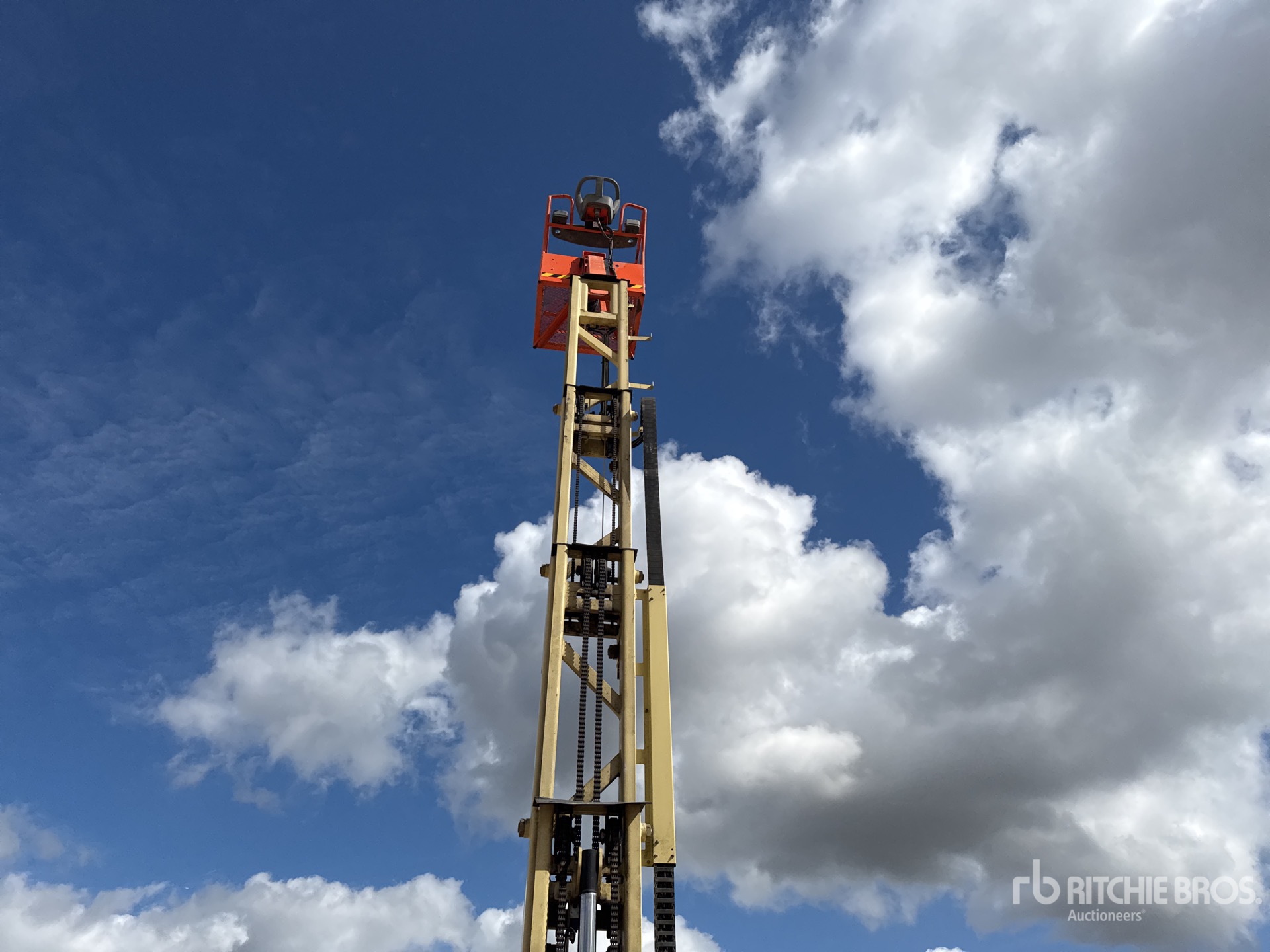 2012 JLG TOUCAN 10E