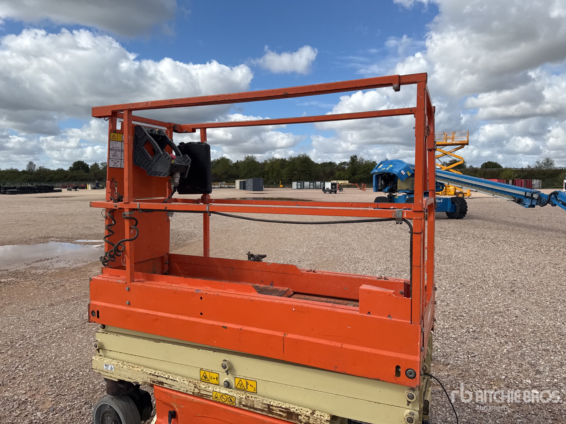 2015 JLG 1930 ES