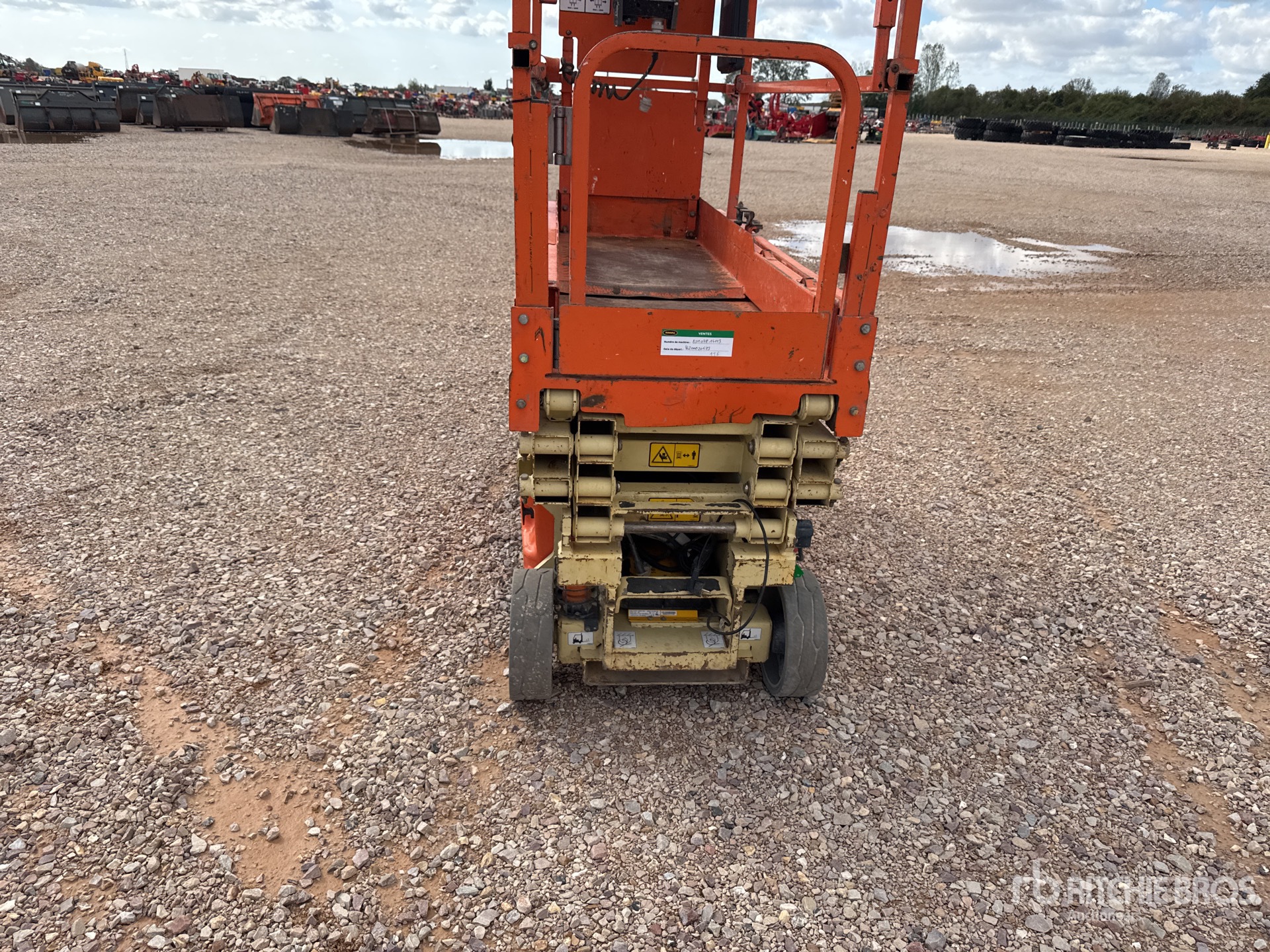 2015 JLG 1930 ES