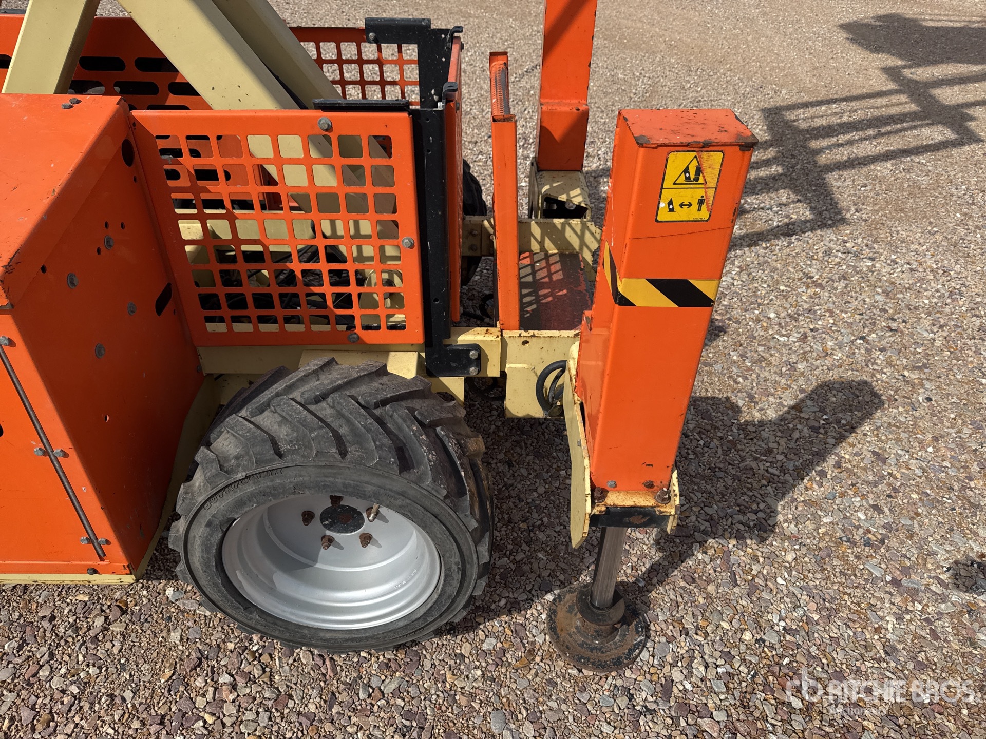 2016 JLG 260MRT
