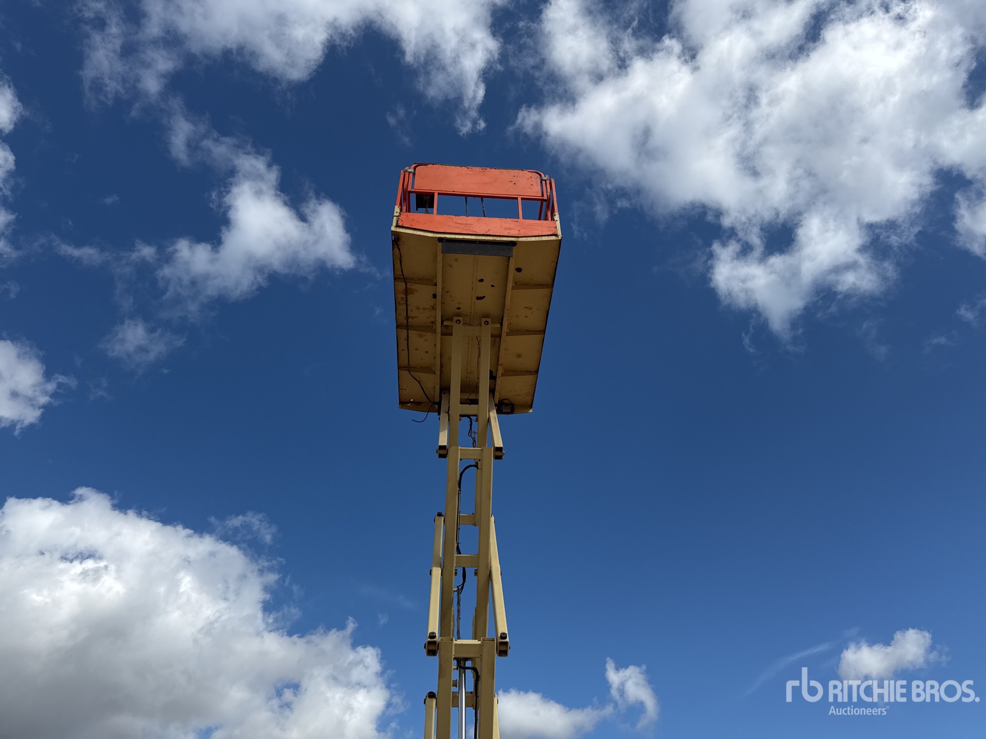 2016 JLG 260MRT