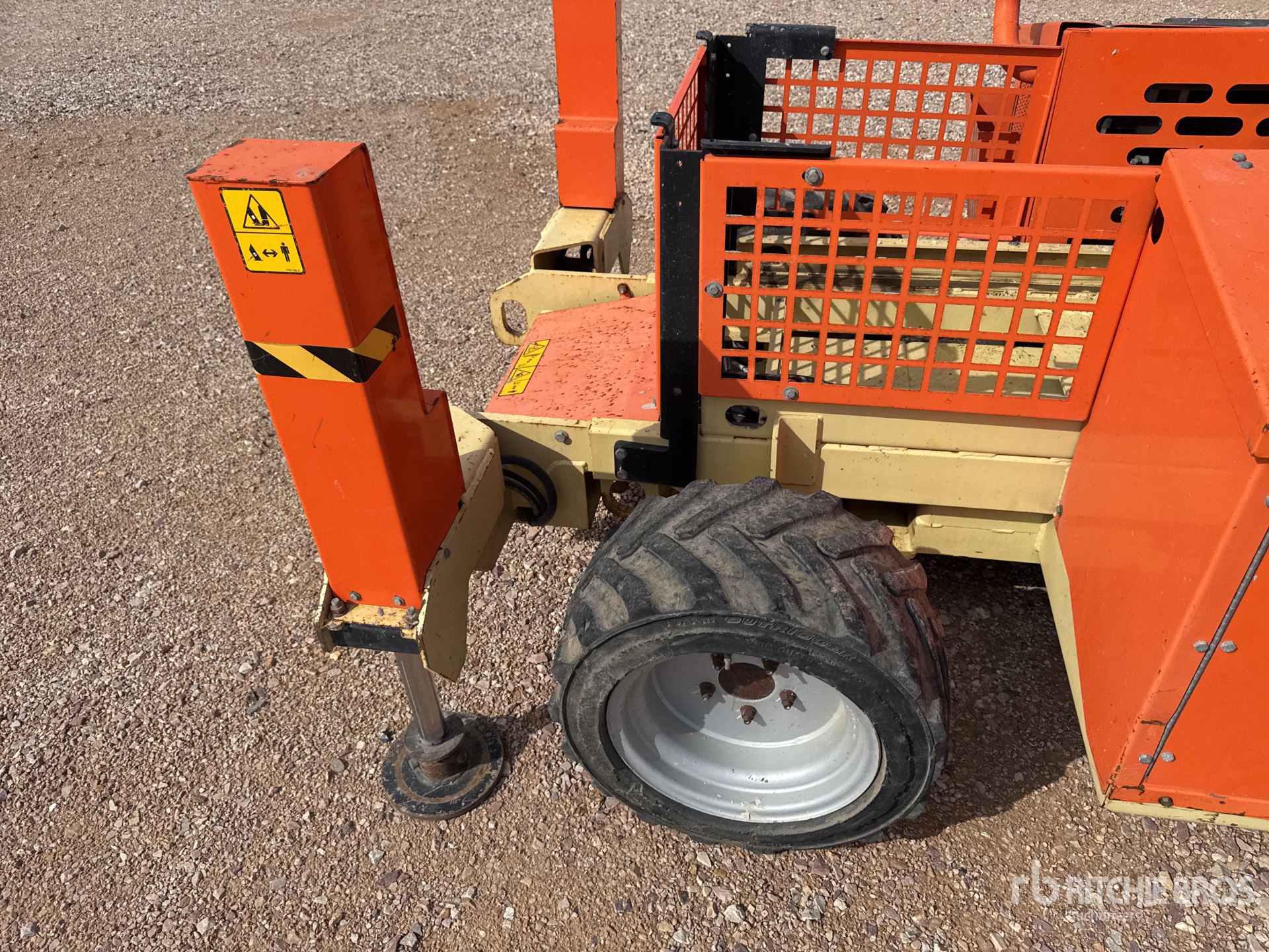 2016 JLG 260MRT