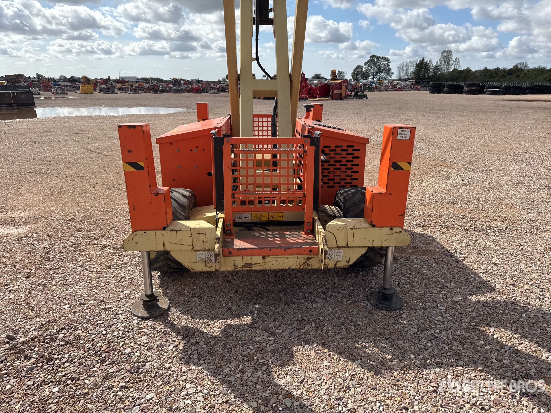 2016 JLG 260MRT
