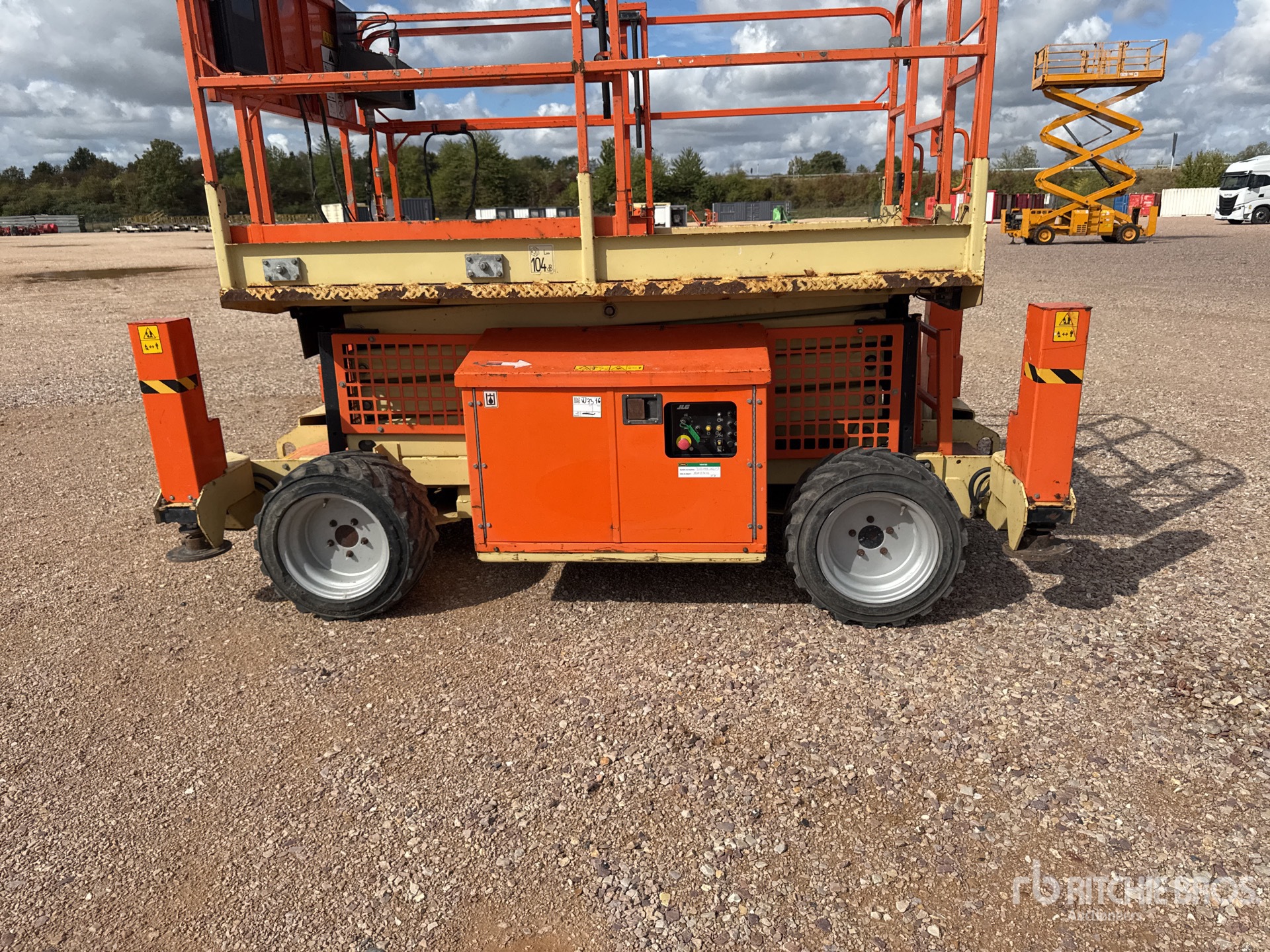 2016 JLG 260MRT