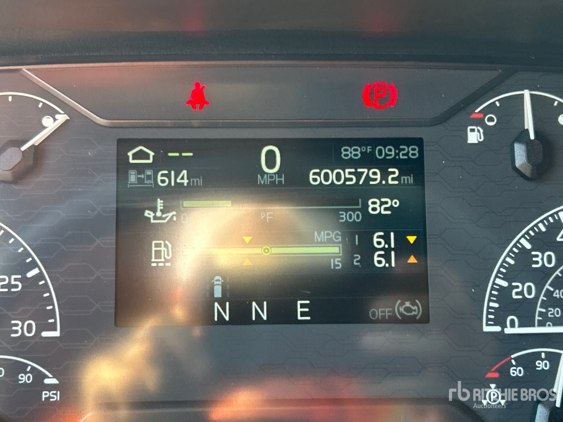 2022 Volvo VNL