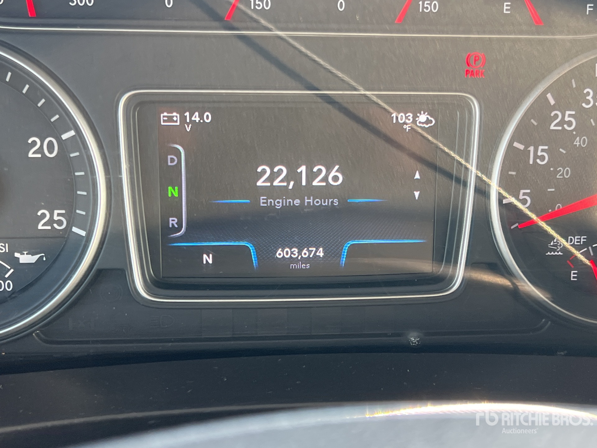 2022 International LT625