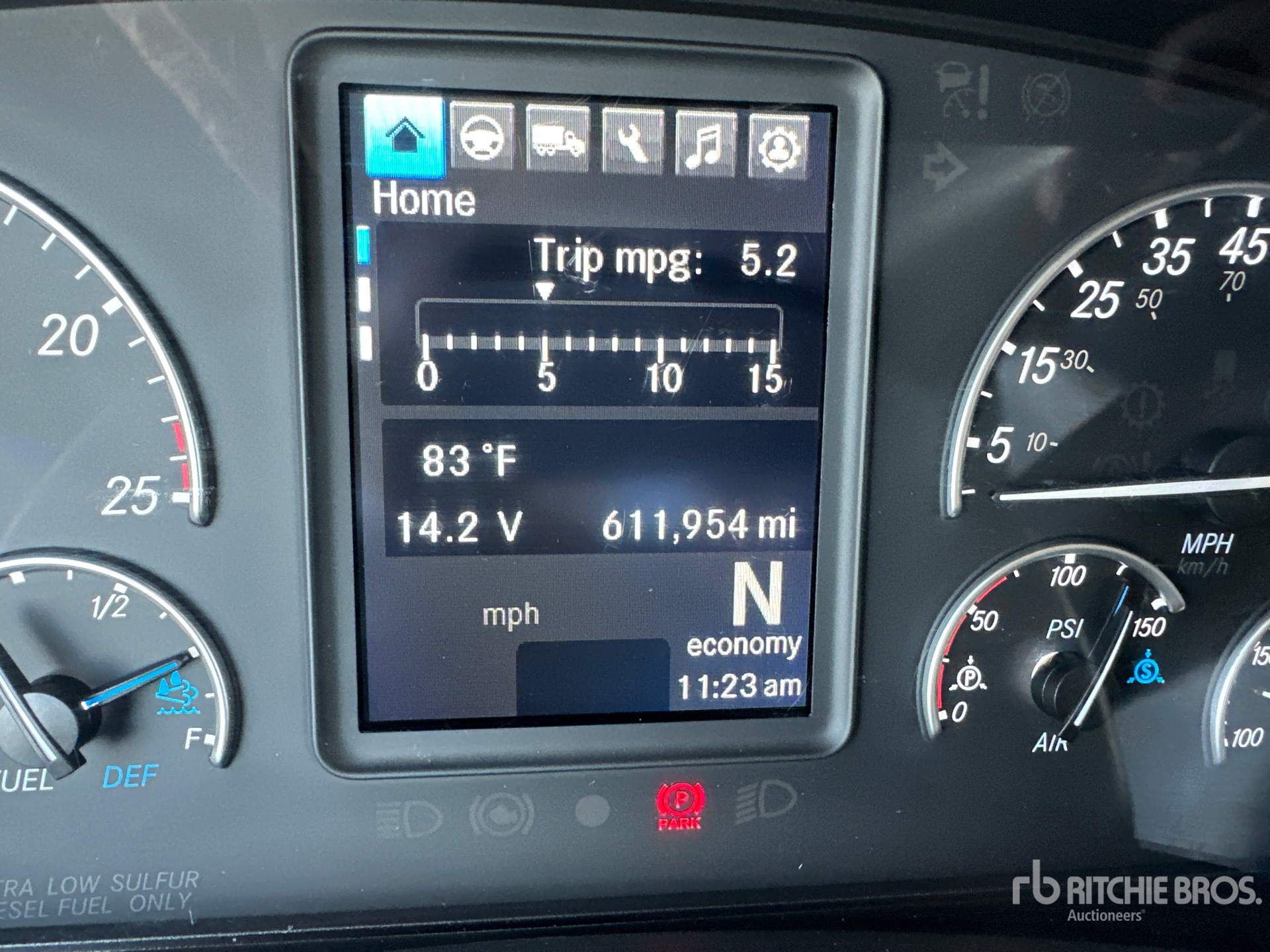 2022 Freightliner CASCADIA 126