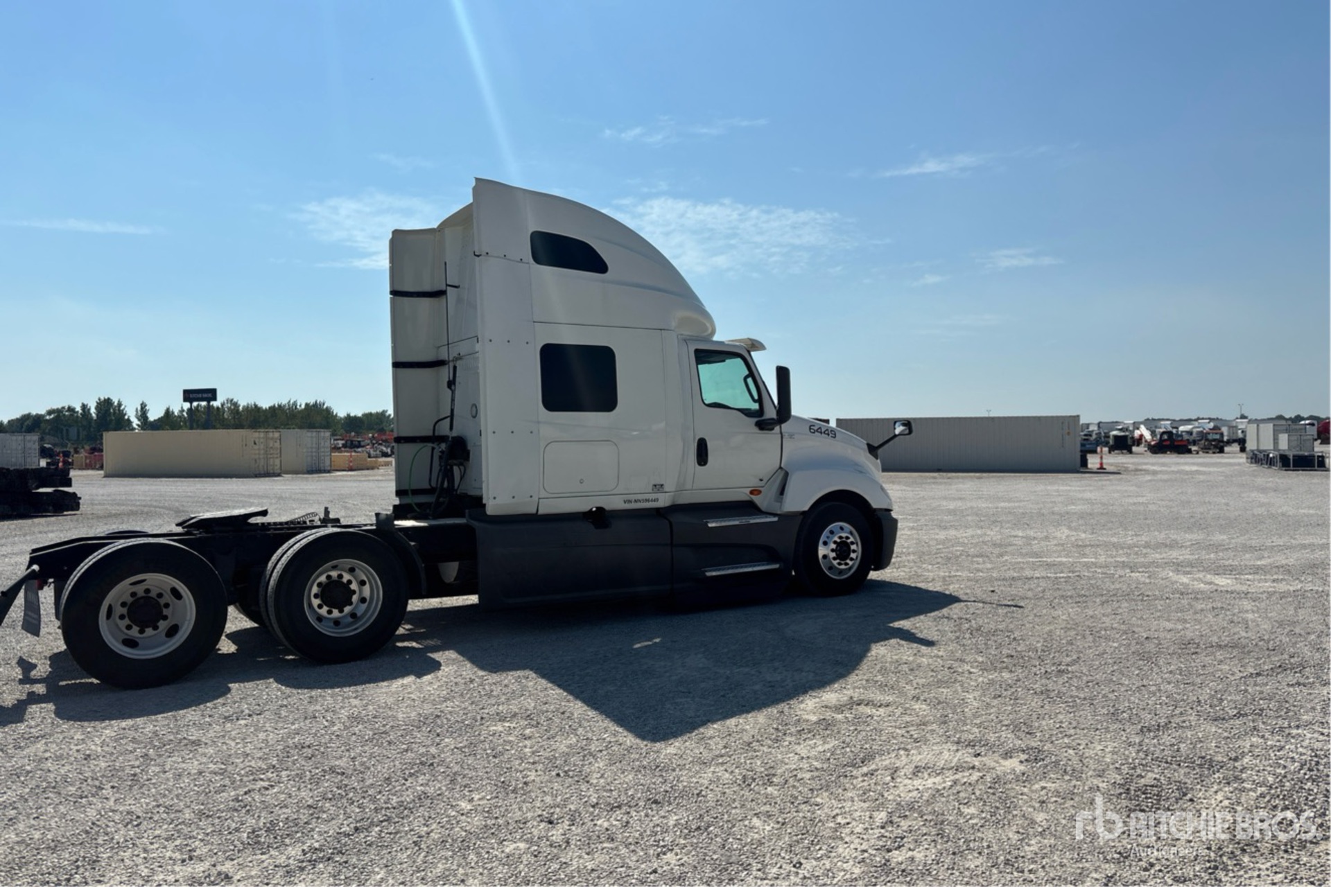 2022 International LT625
