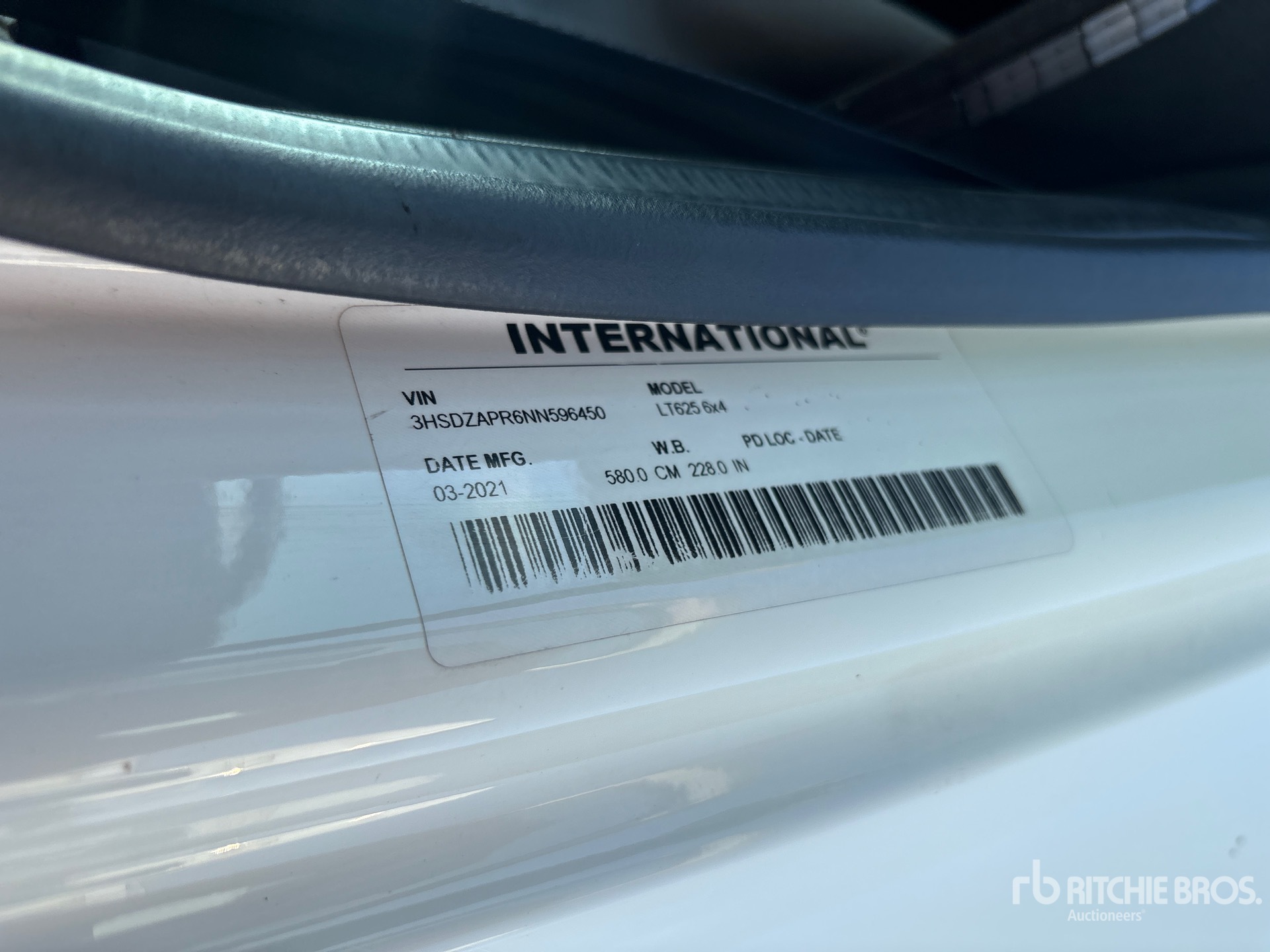 2022 International LT625