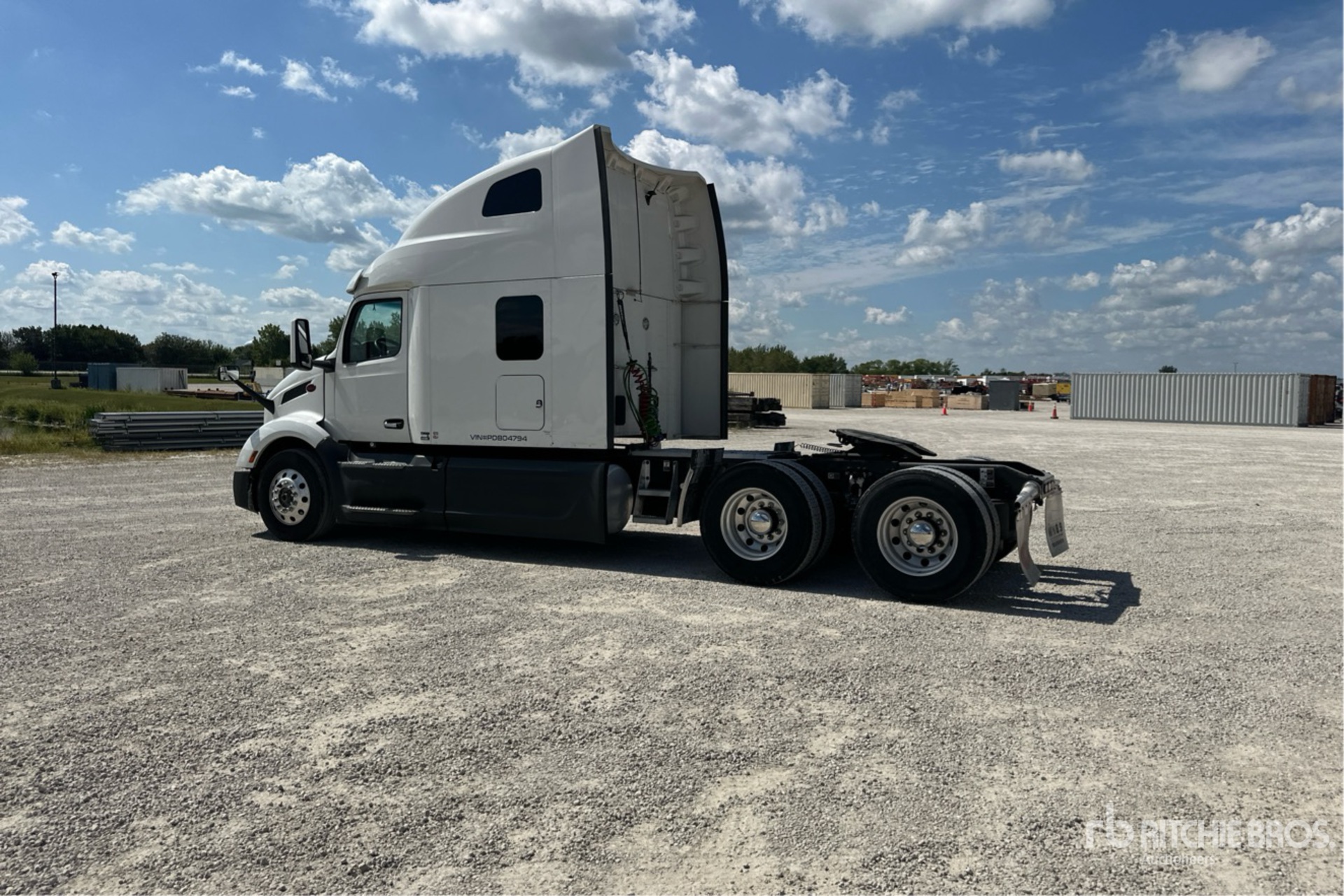 2023 Peterbilt 579