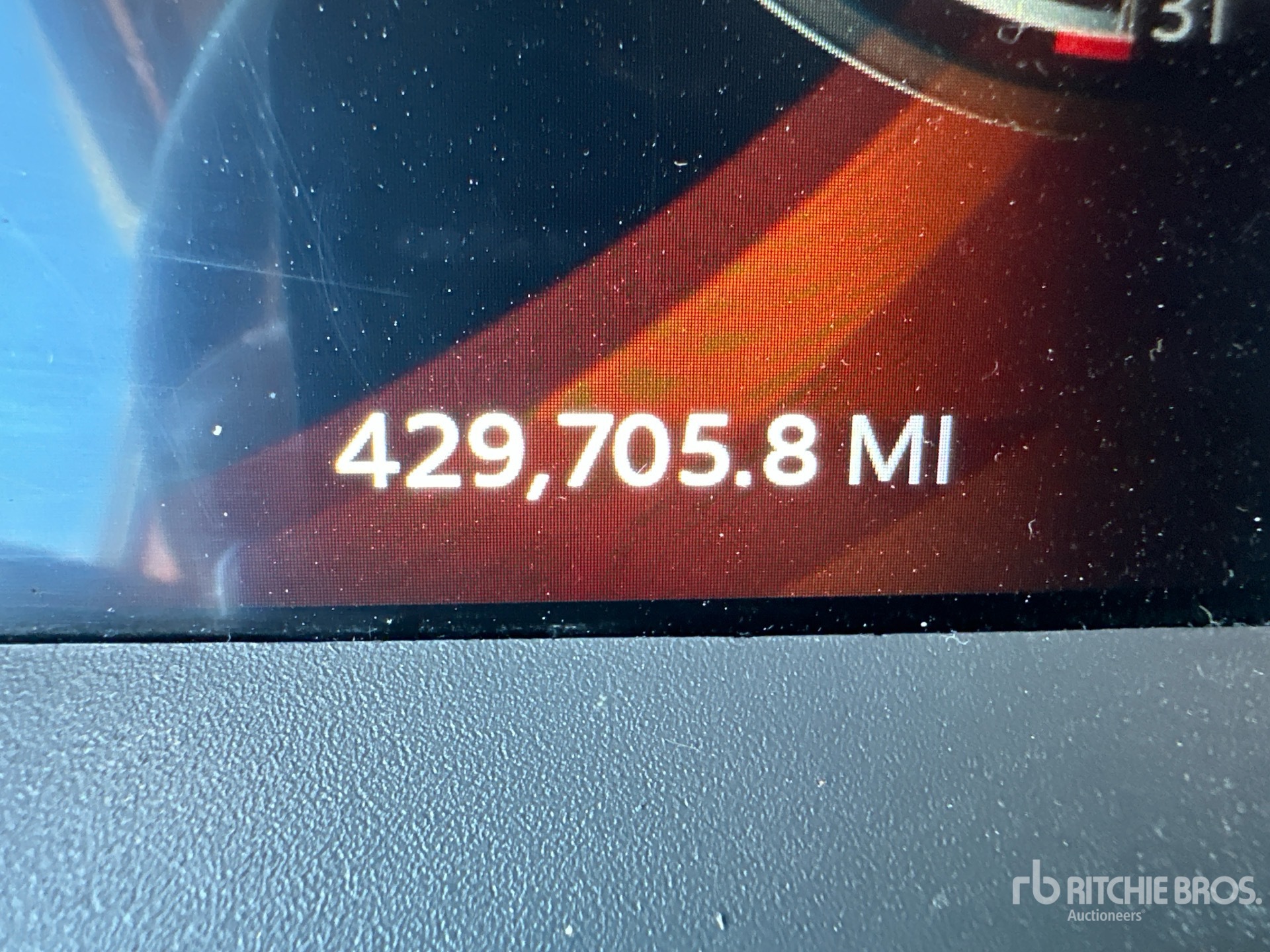 2023 Peterbilt 579