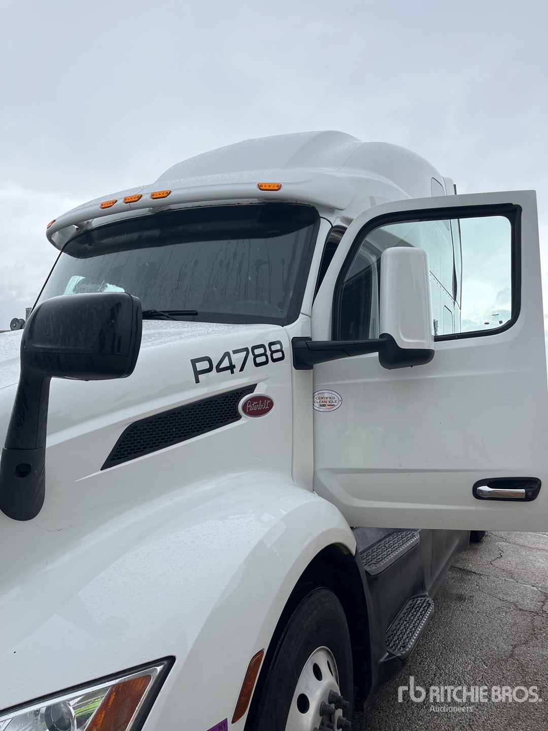 2022 Peterbilt 579