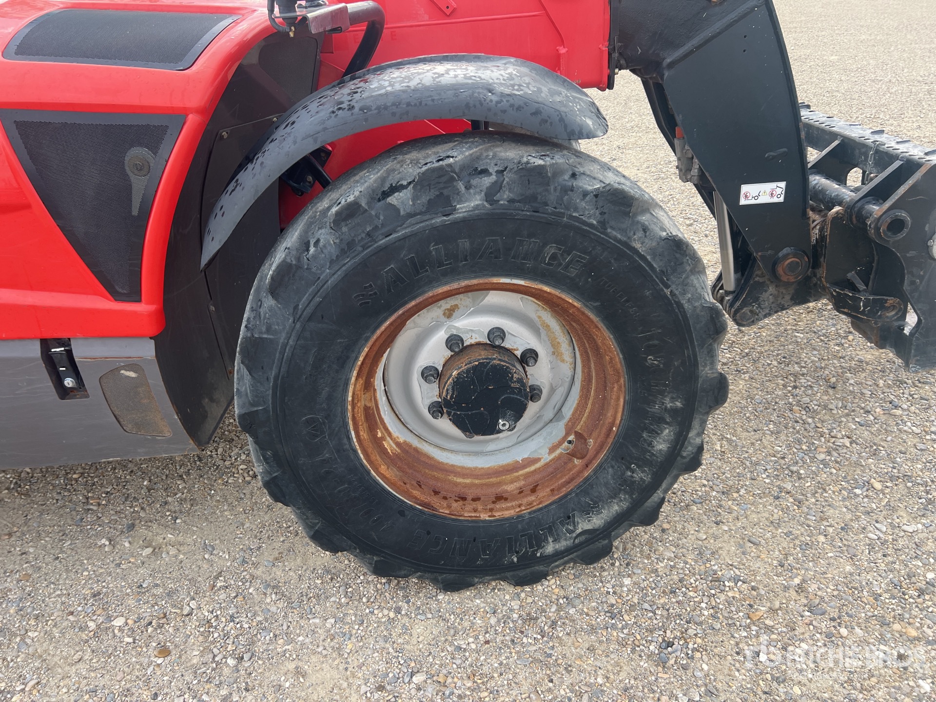 2014 Manitou MT835