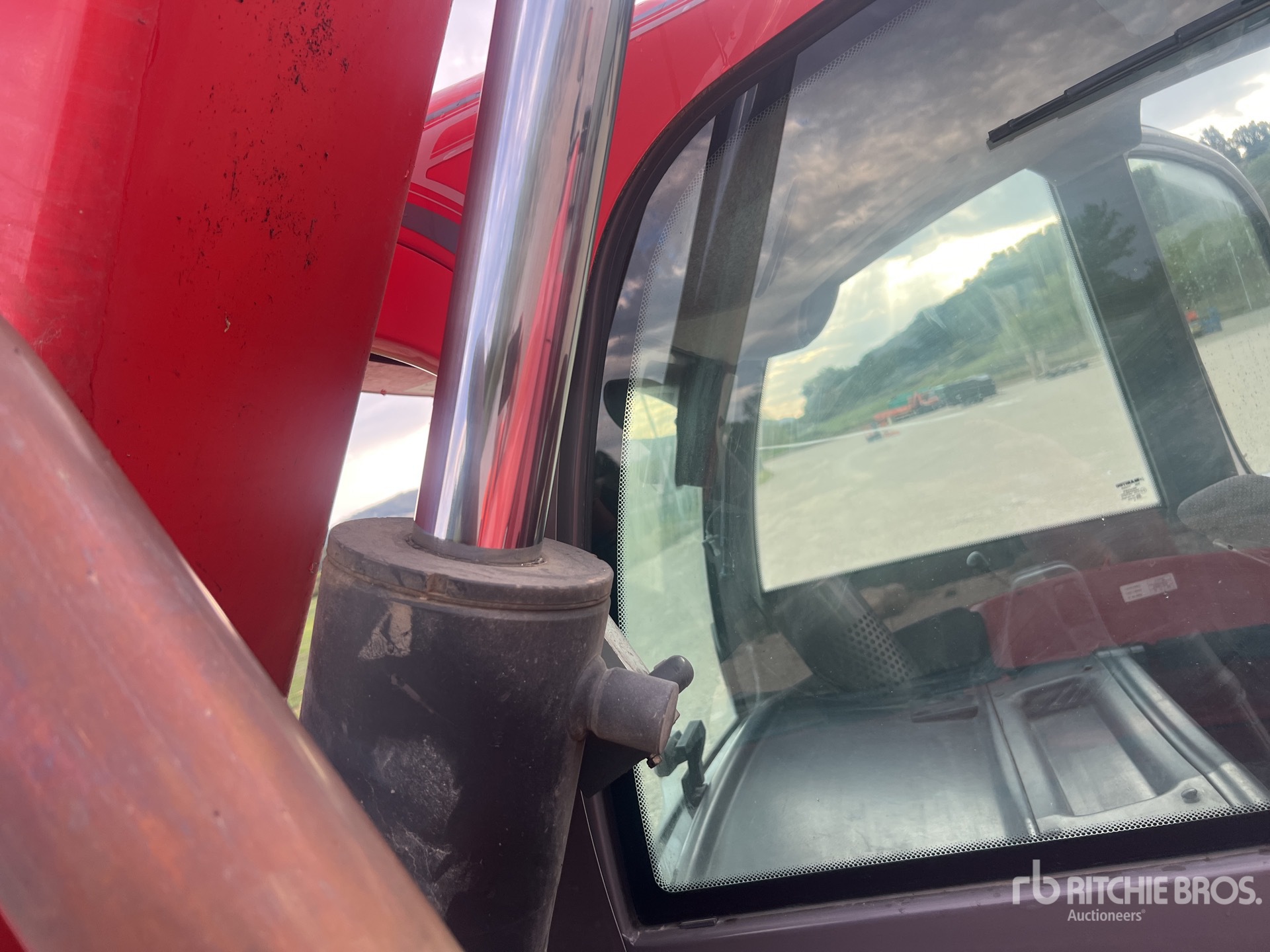 2014 Manitou MT835