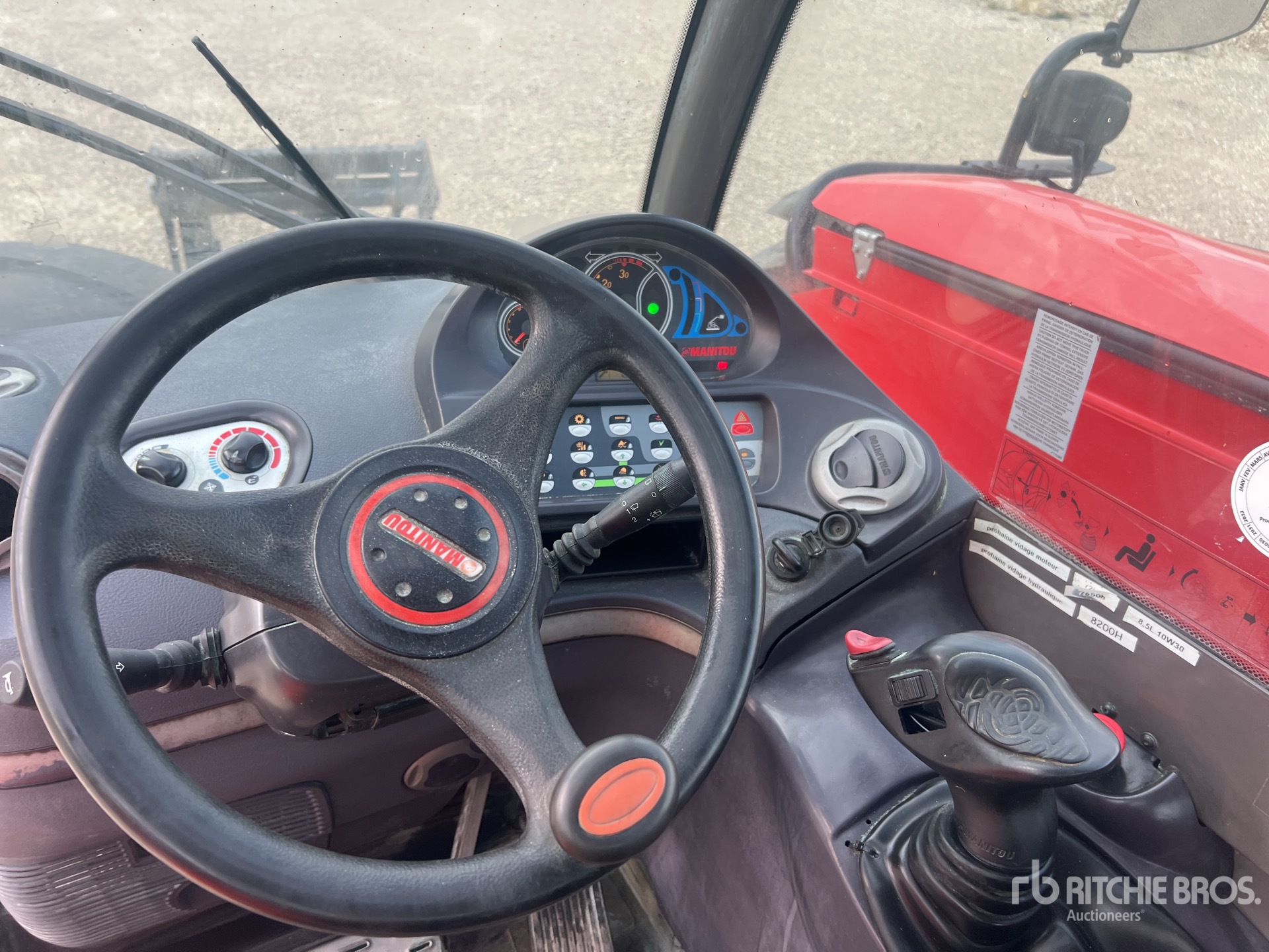 2014 Manitou MT835