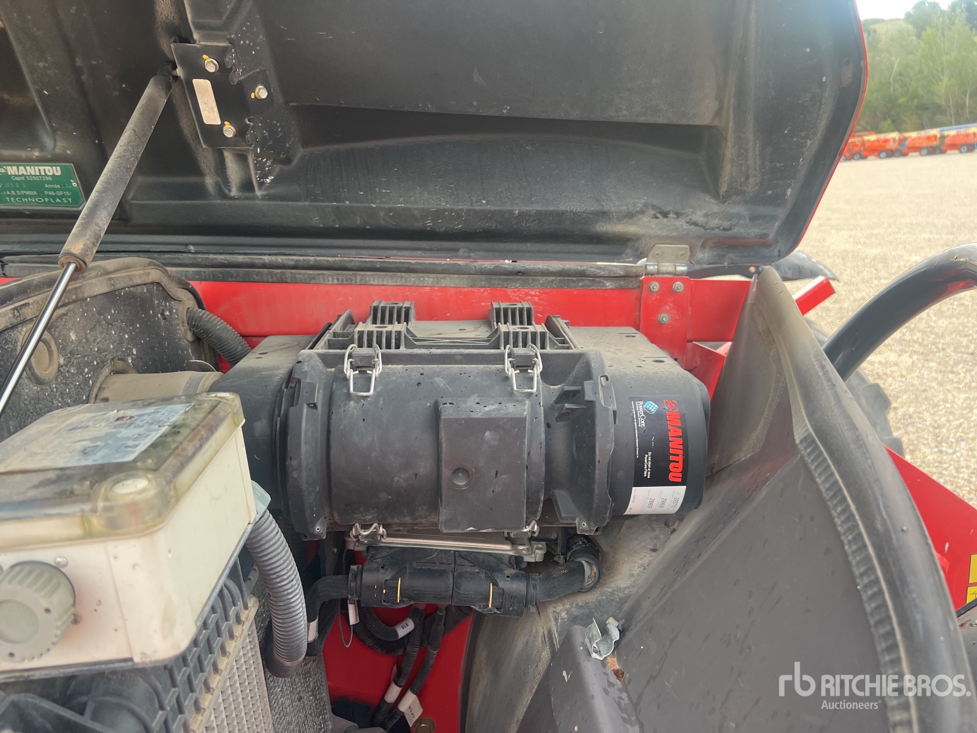 2014 Manitou MT835