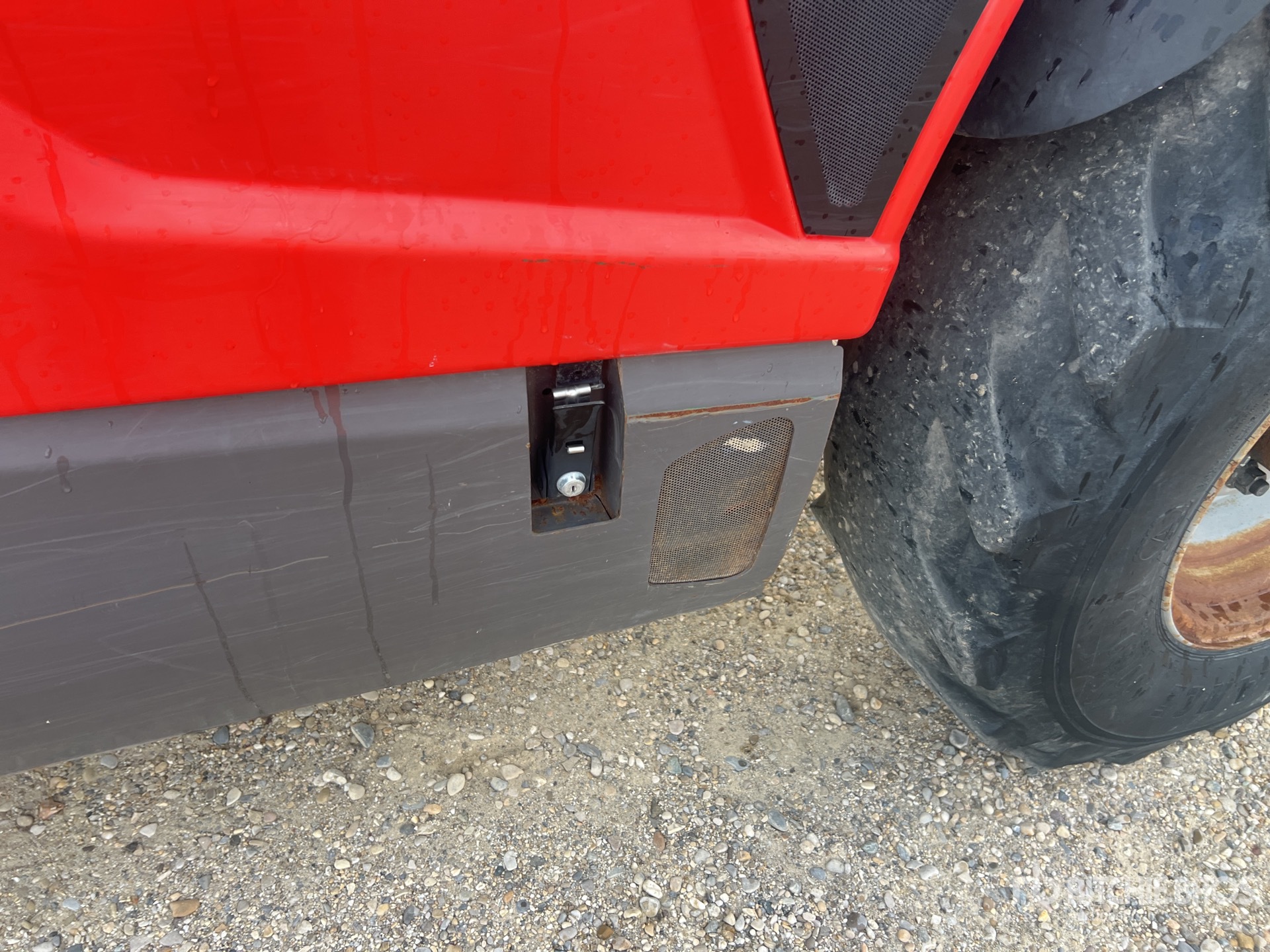 2014 Manitou MT835