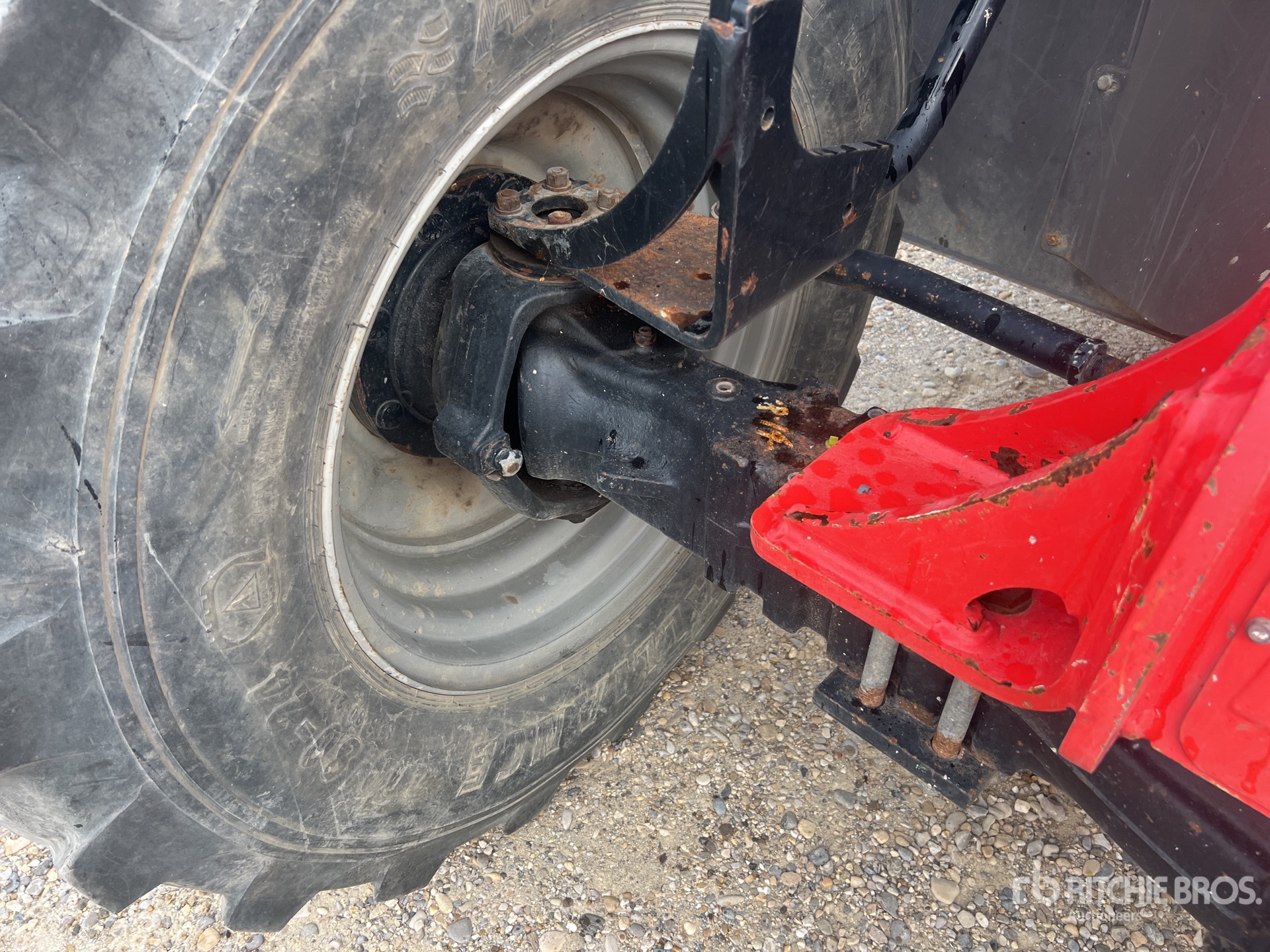 2014 Manitou MT835