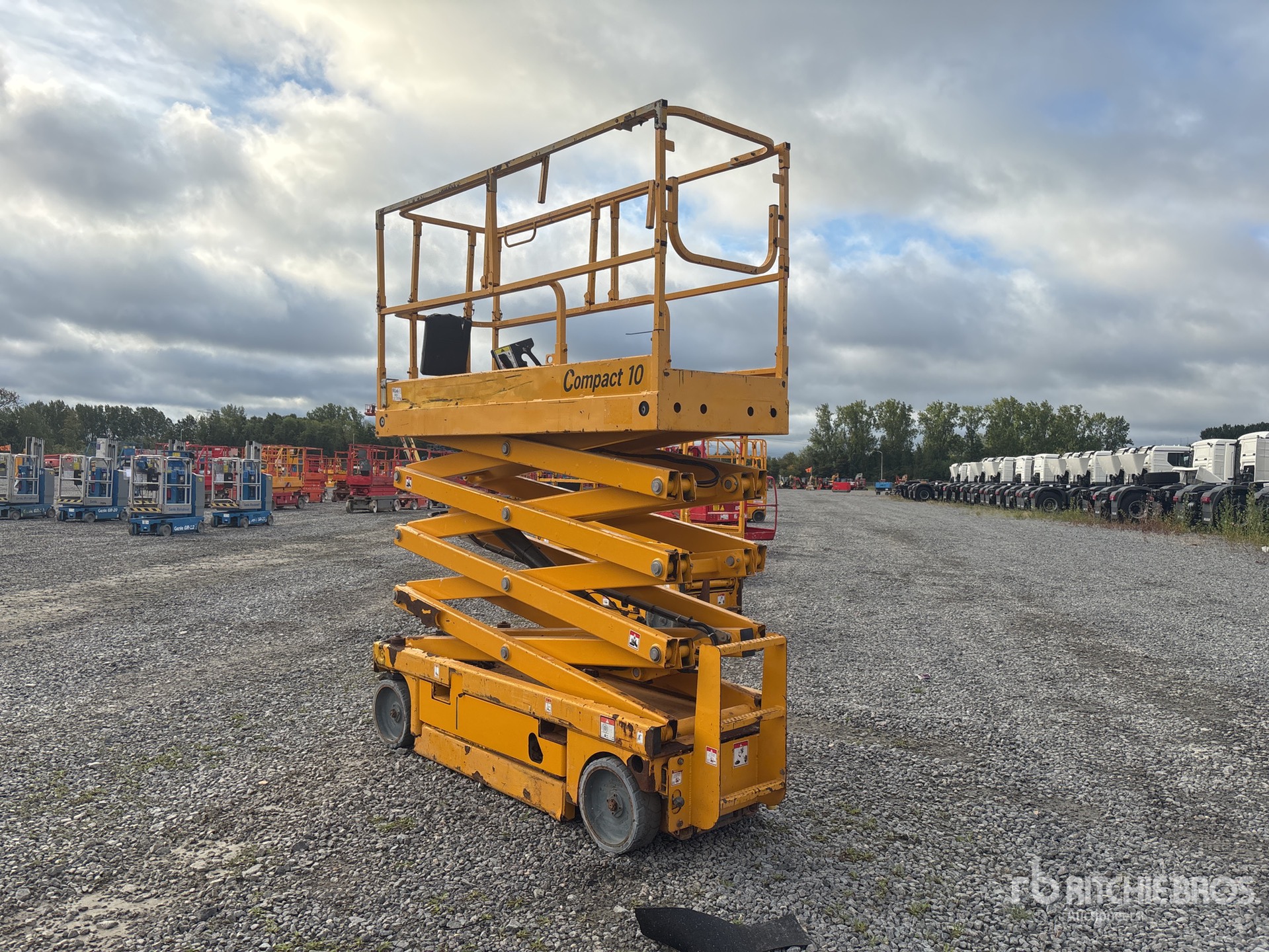 2014 Haulotte COMPACT 10N
