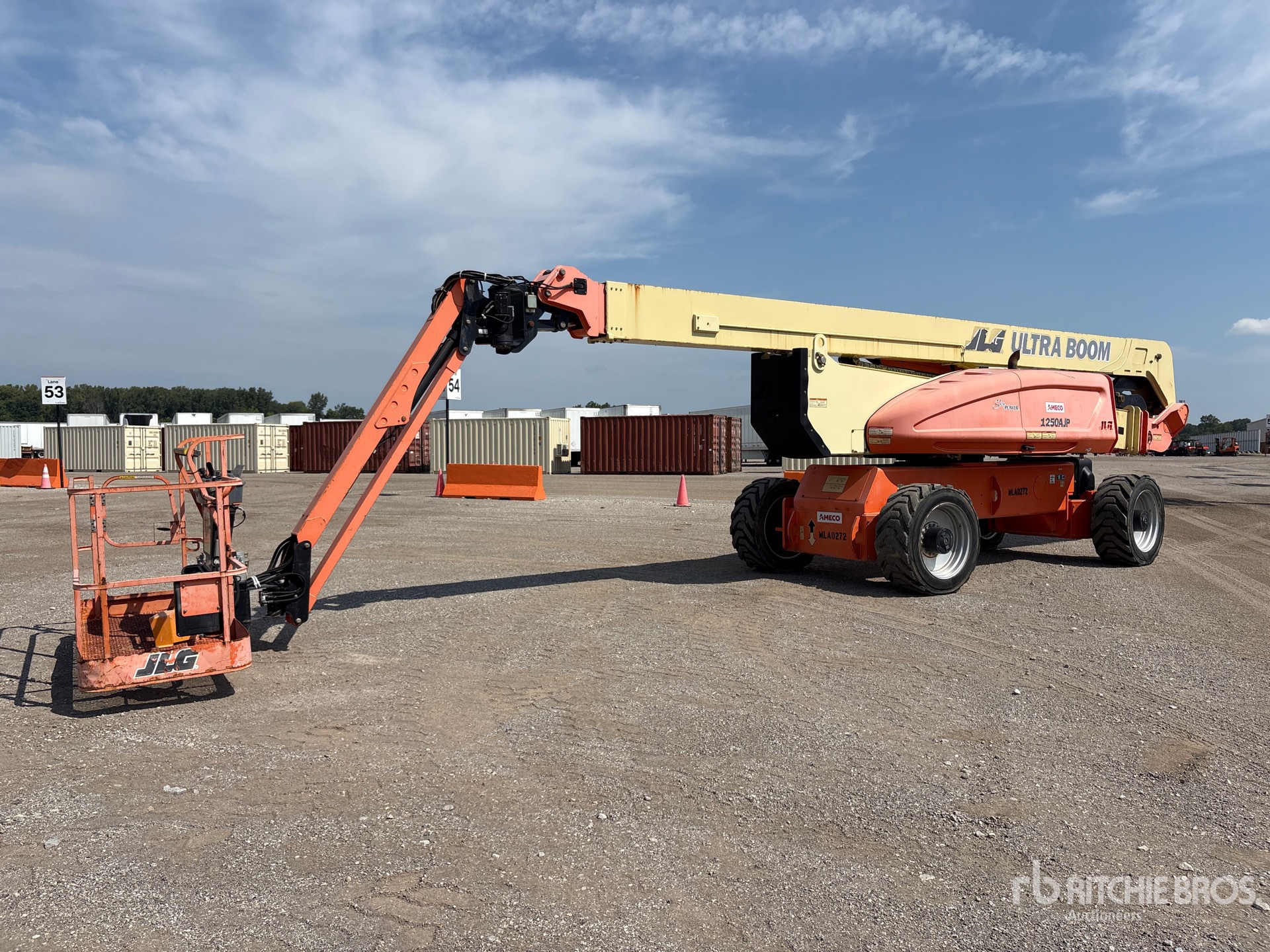 Photo of 2016 JLG 1250AJP