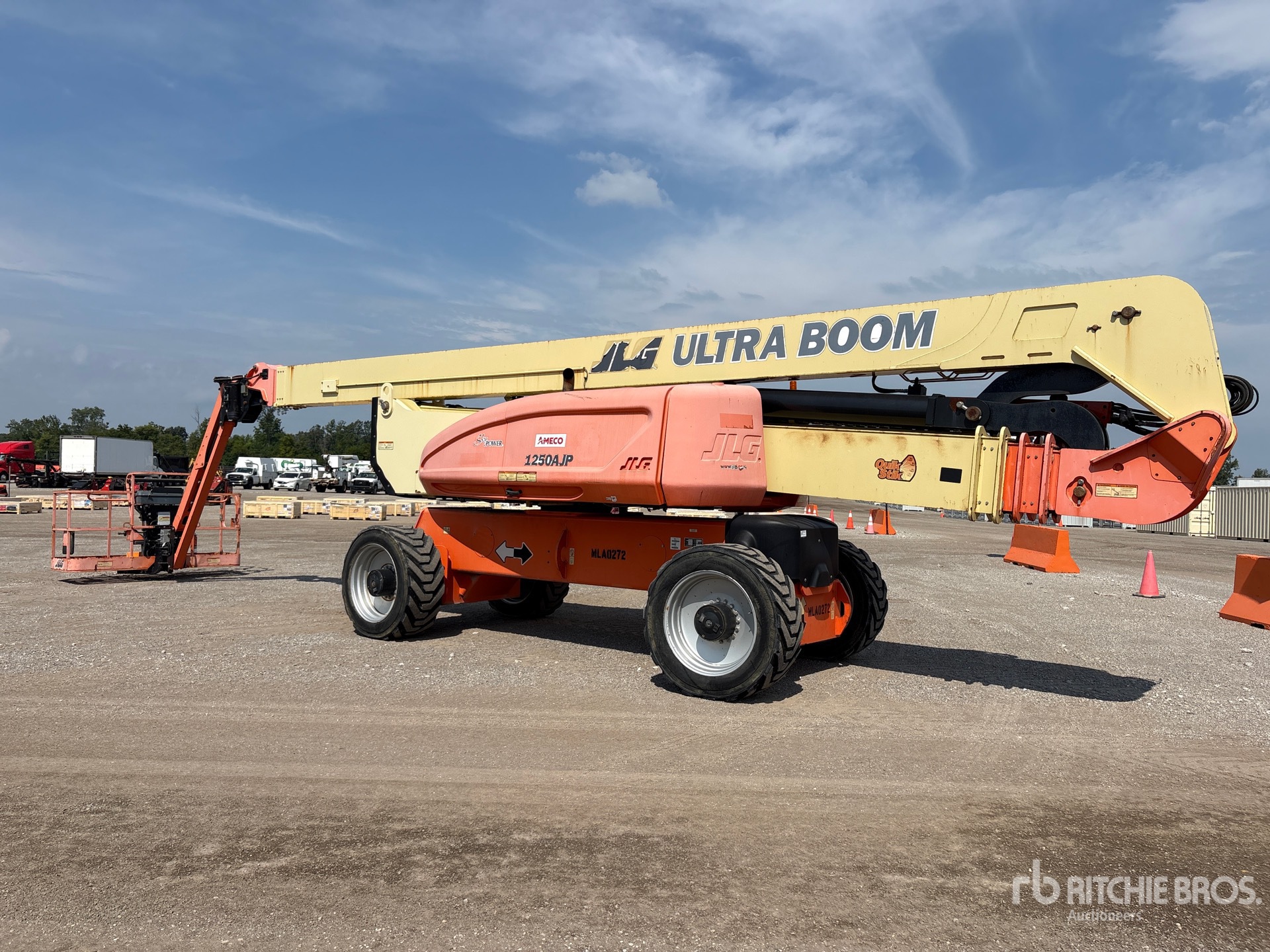 2016 JLG 1250AJP