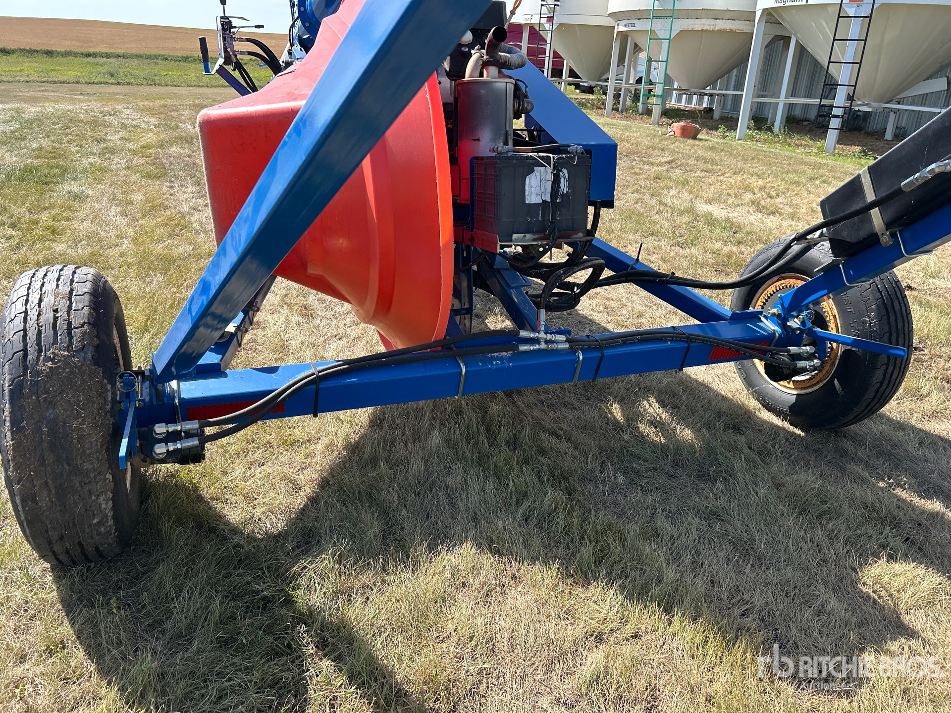 2020 Brandt 1037AHP