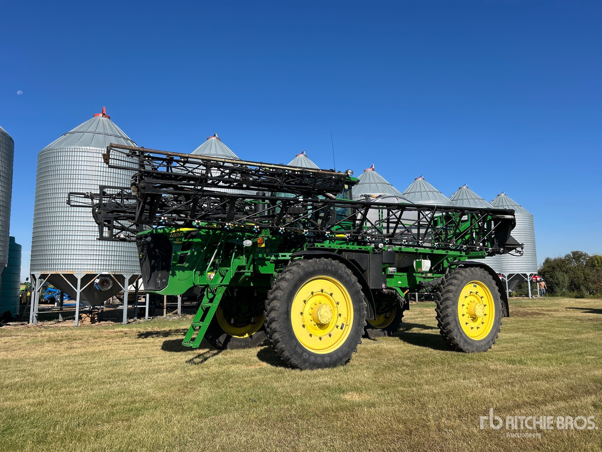 John Deere 4930