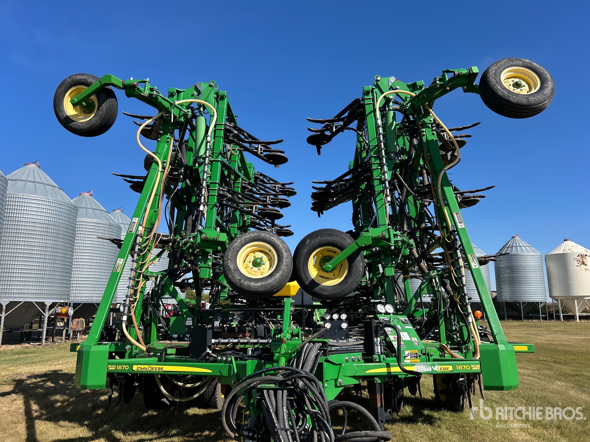 John Deere 1870