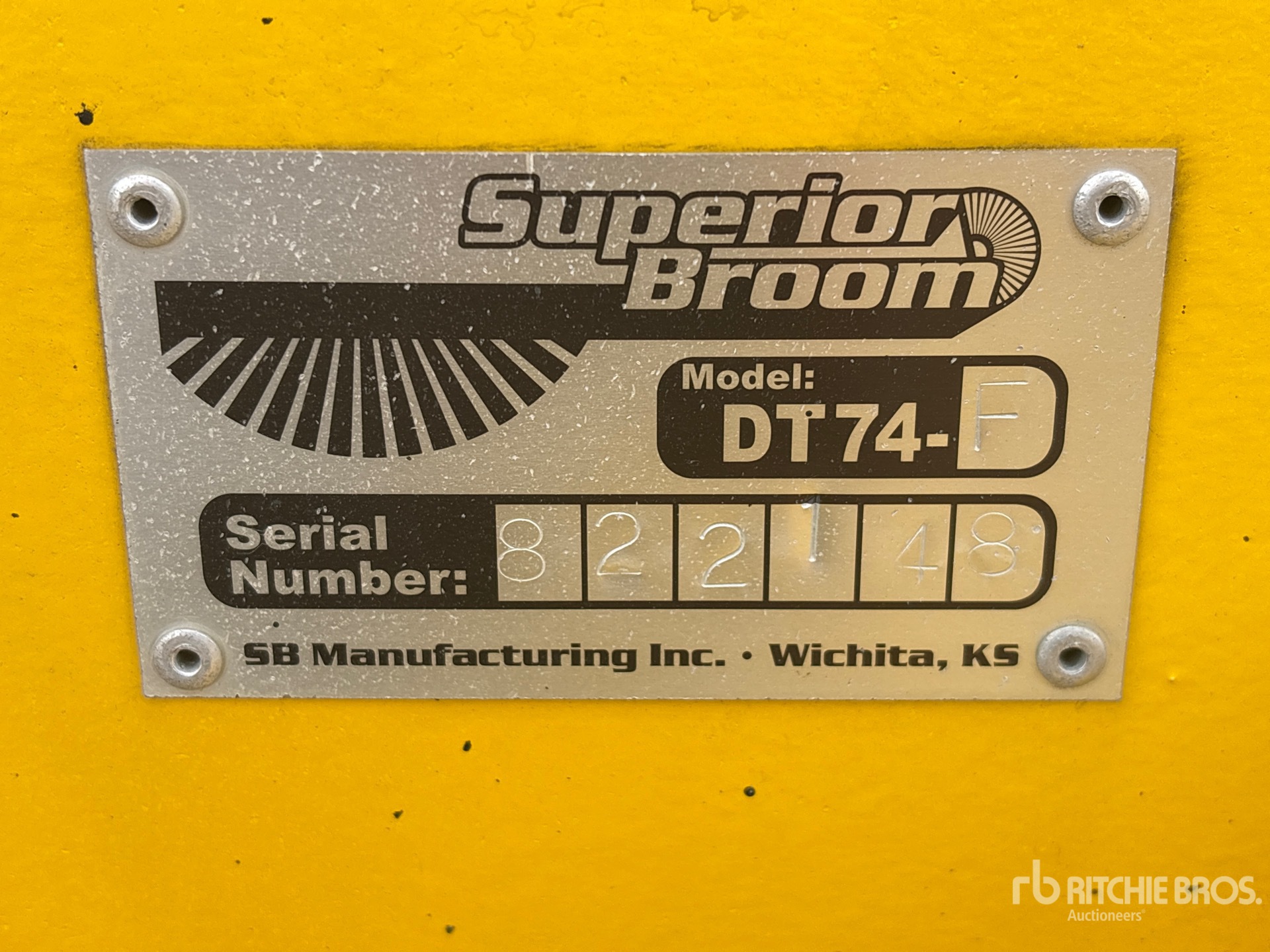 2022 Superior DT74-F
