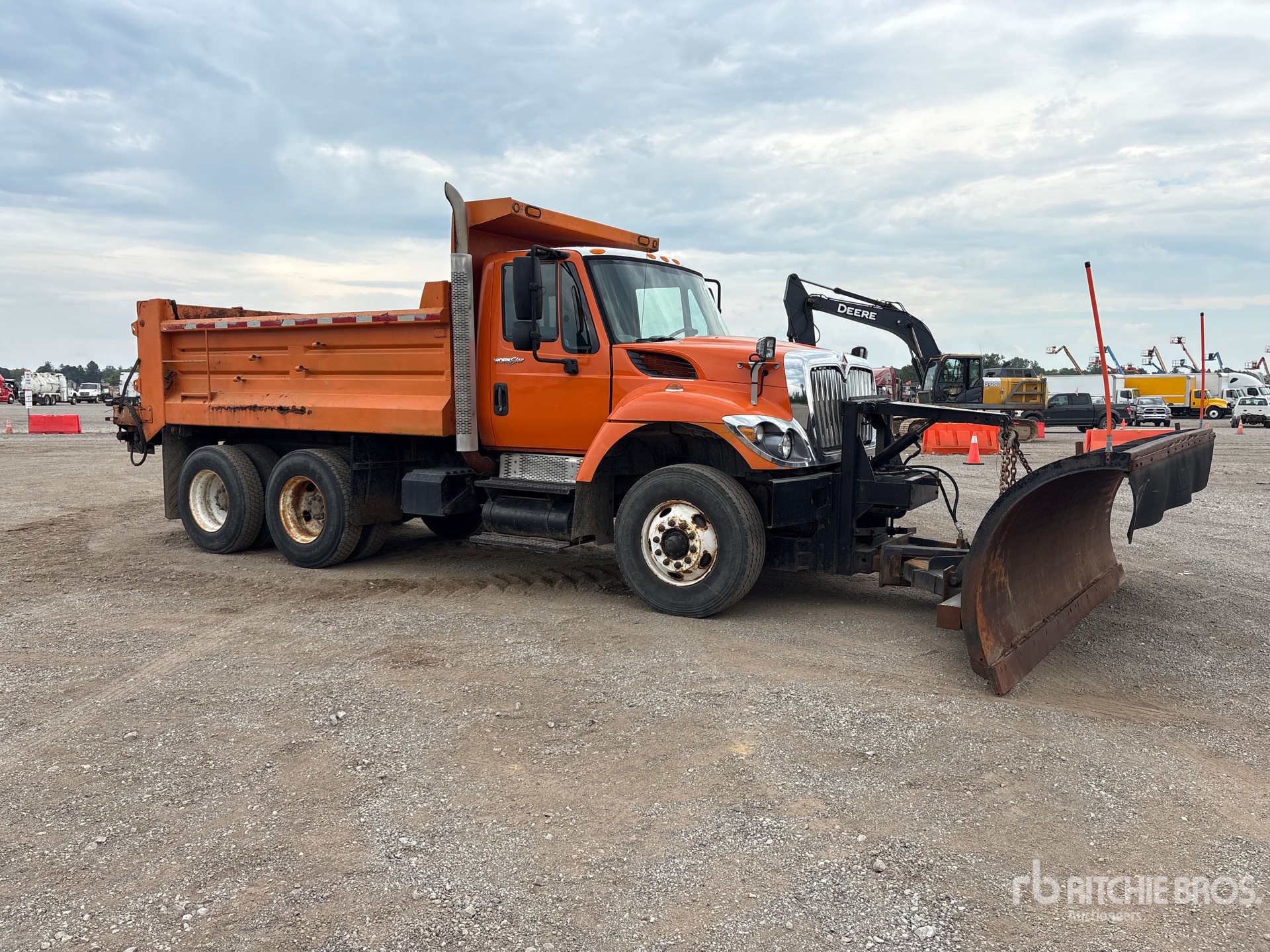 2013 International 7400