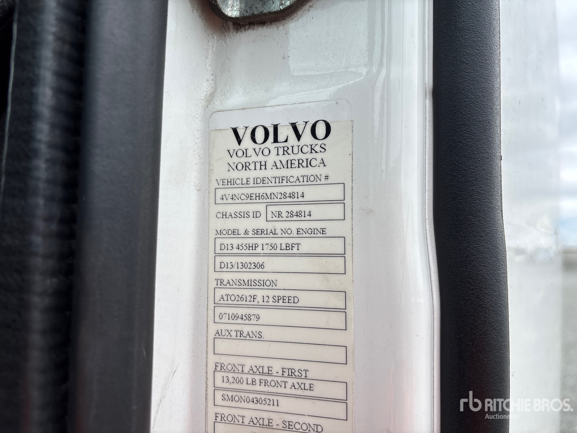 2021 Volvo VNL760