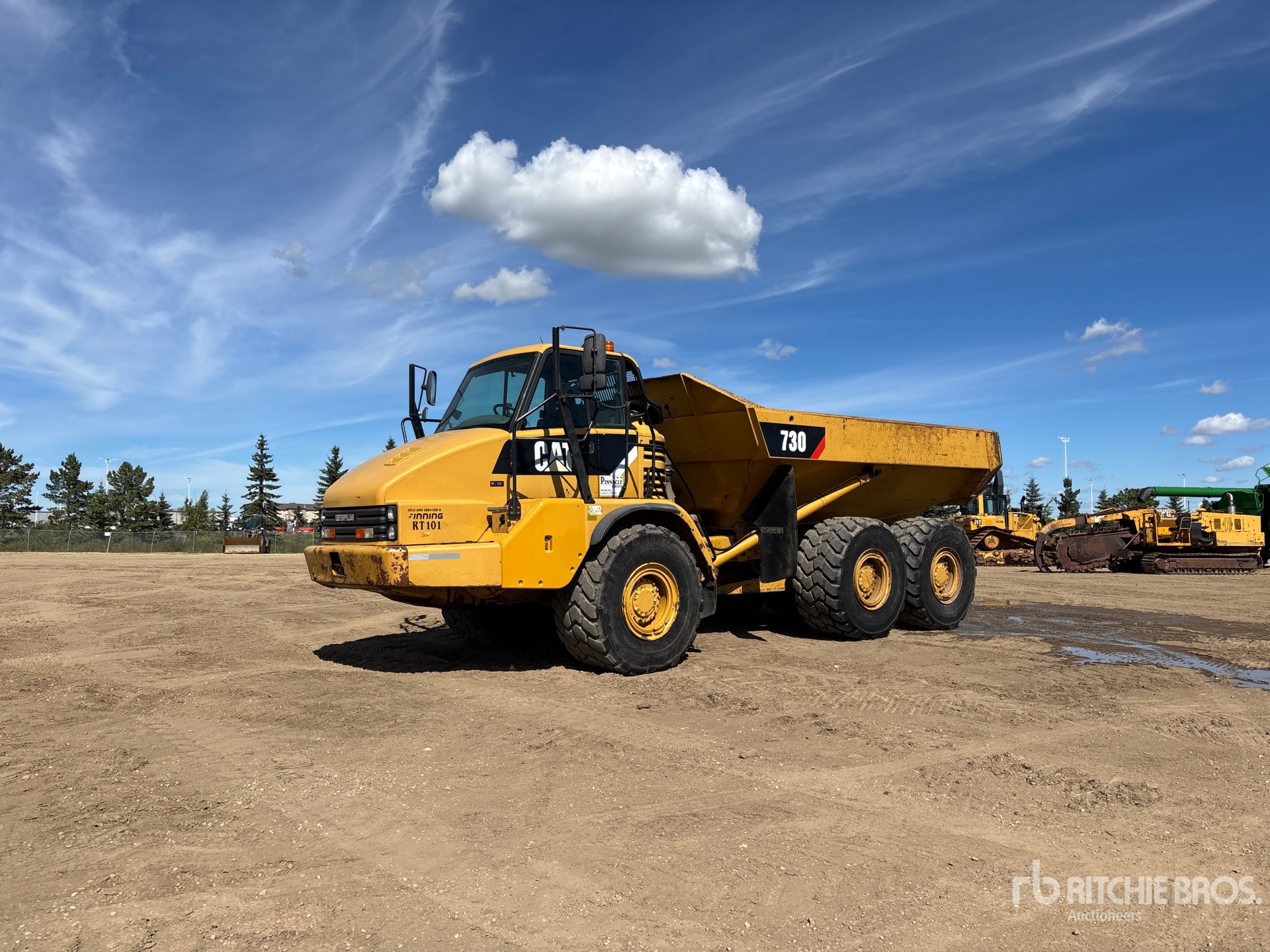 2008 Caterpillar 730