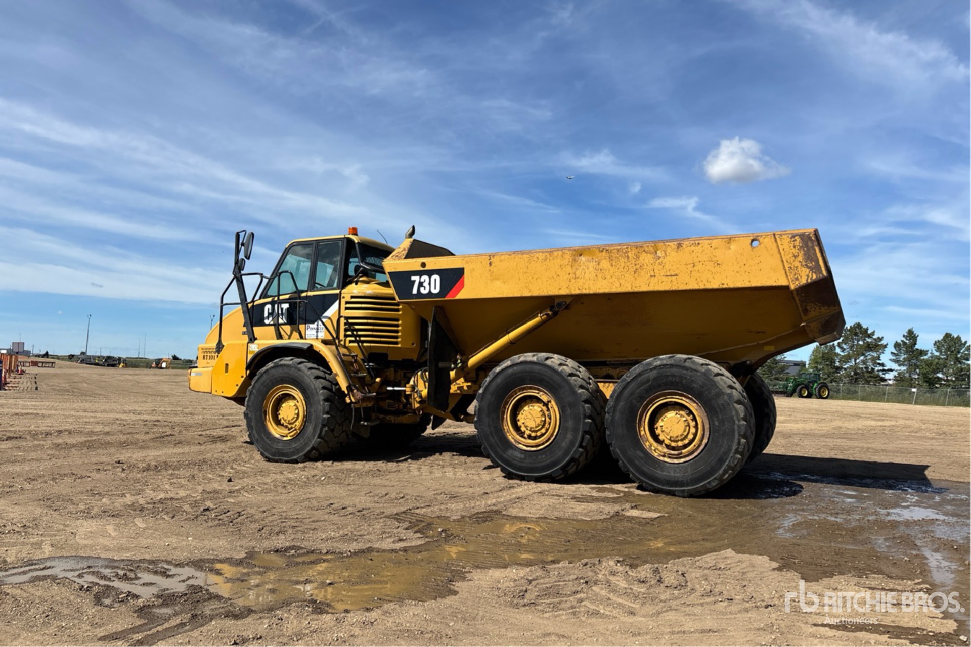 2008 Caterpillar 730