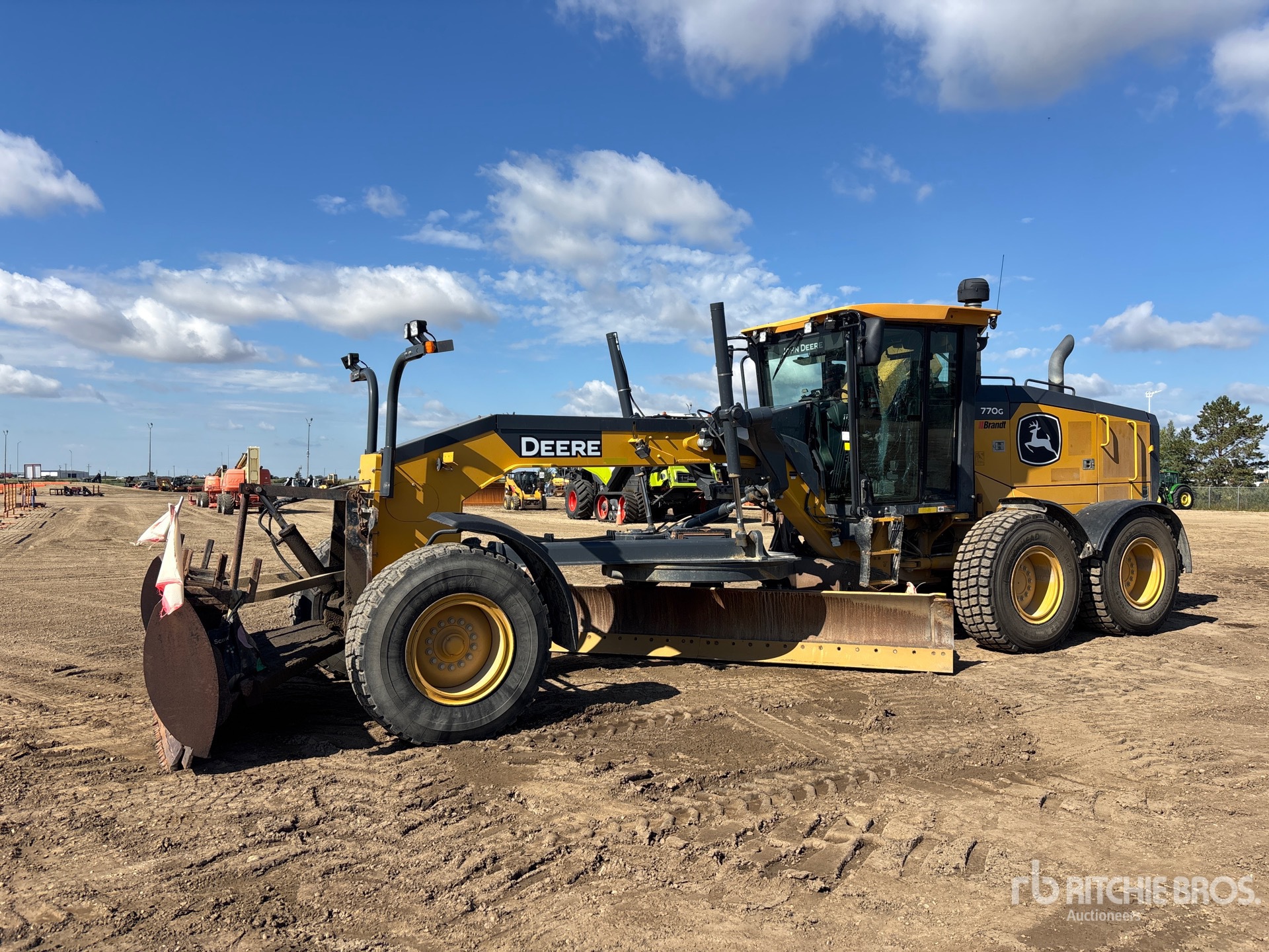 2021 John Deere 770G