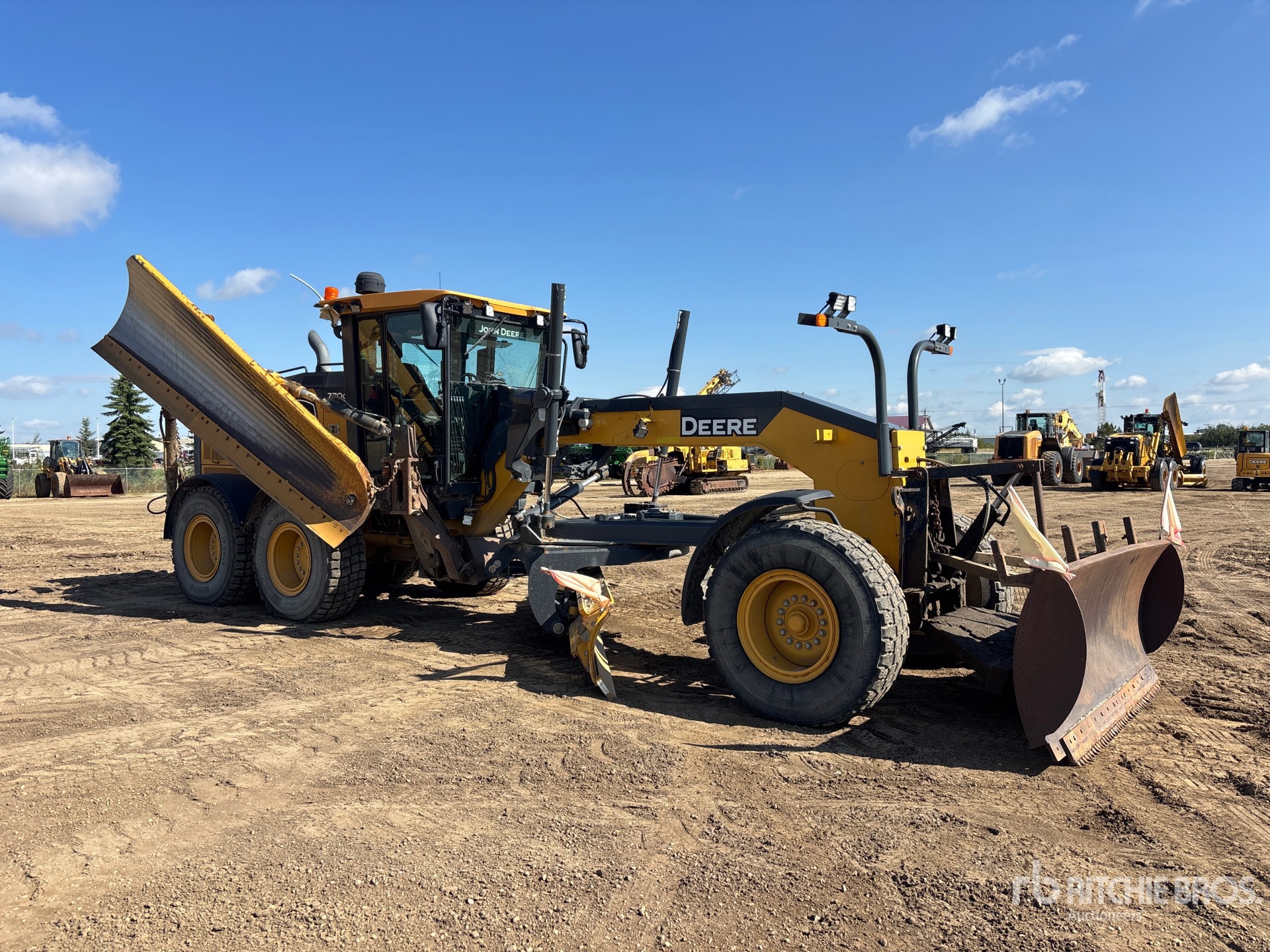 2021 John Deere 770G