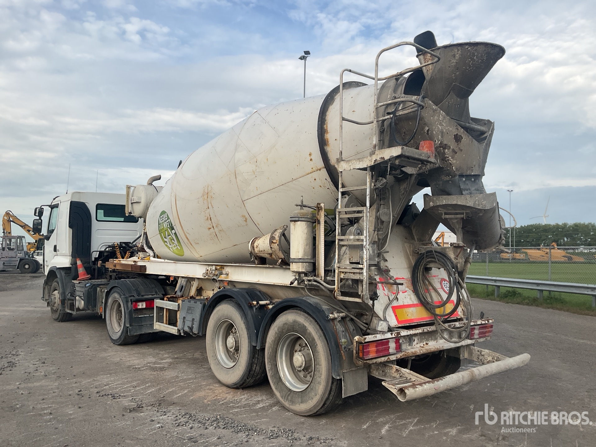 2012 Renault PREMIUM LANDER