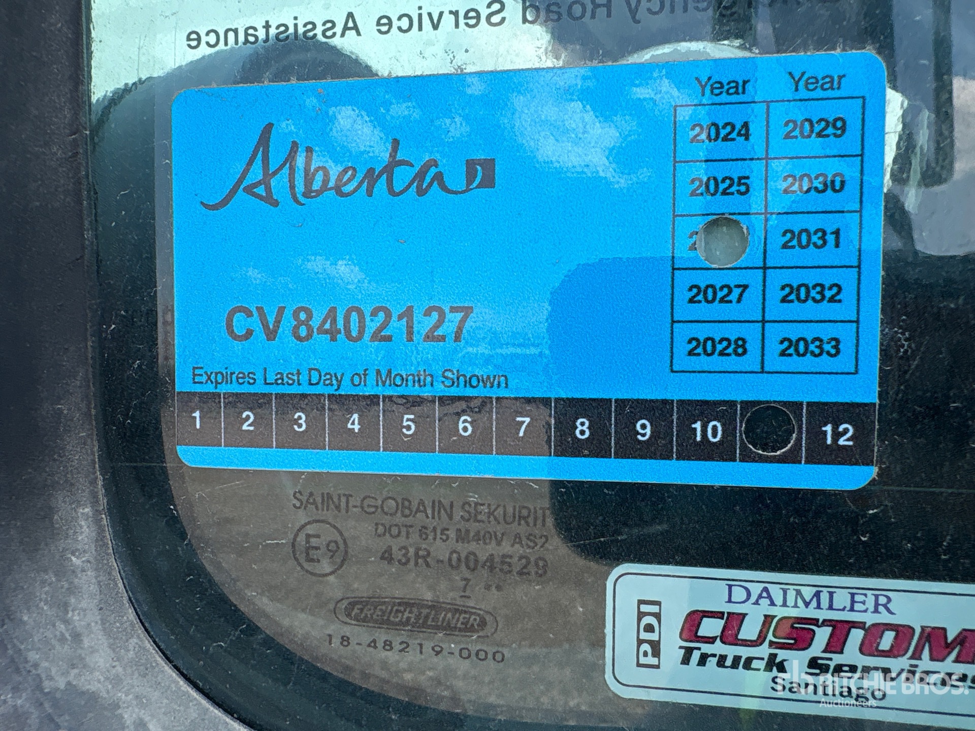 2019 Freightliner M2106