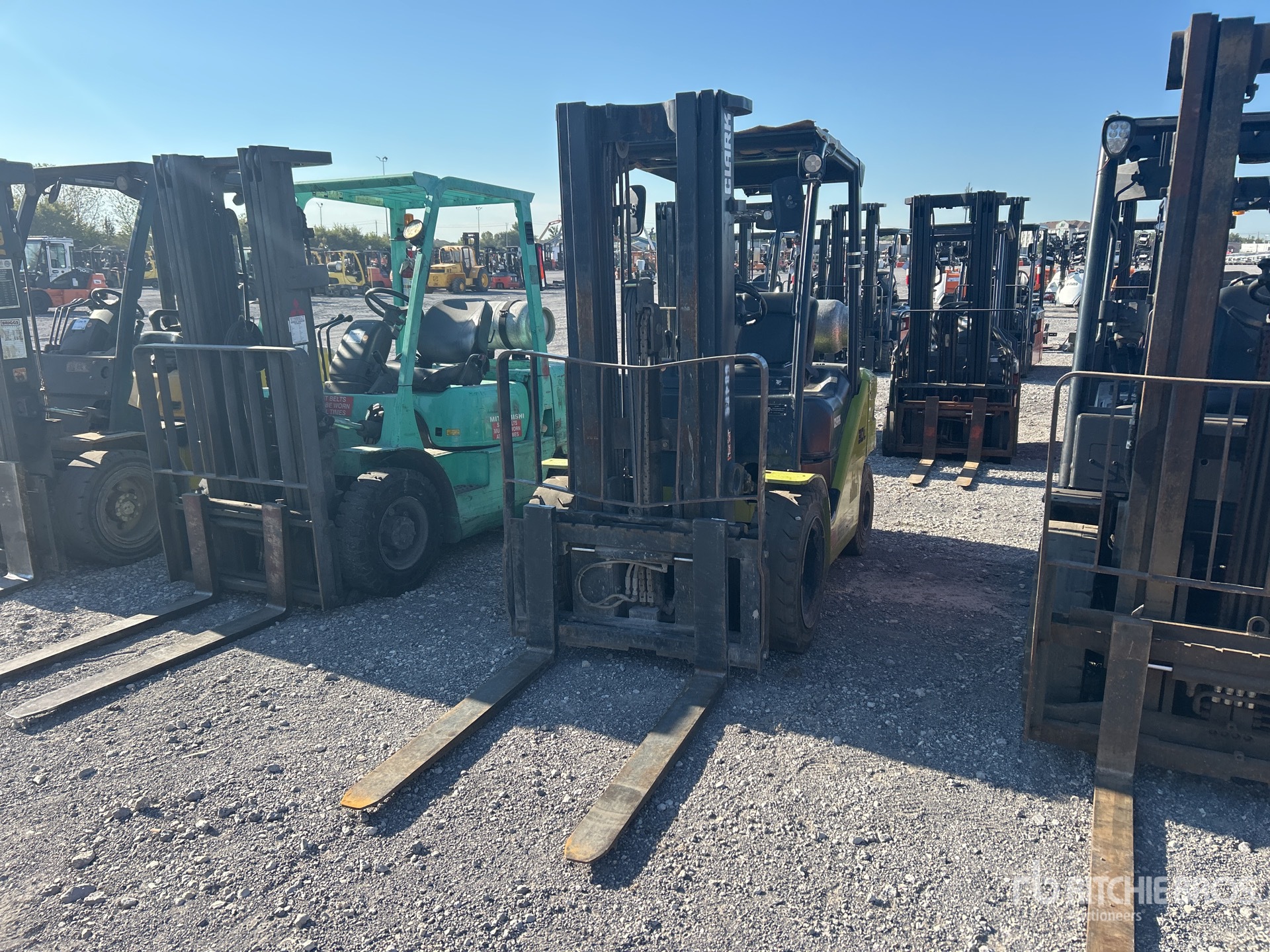 Photo of Clark S30L