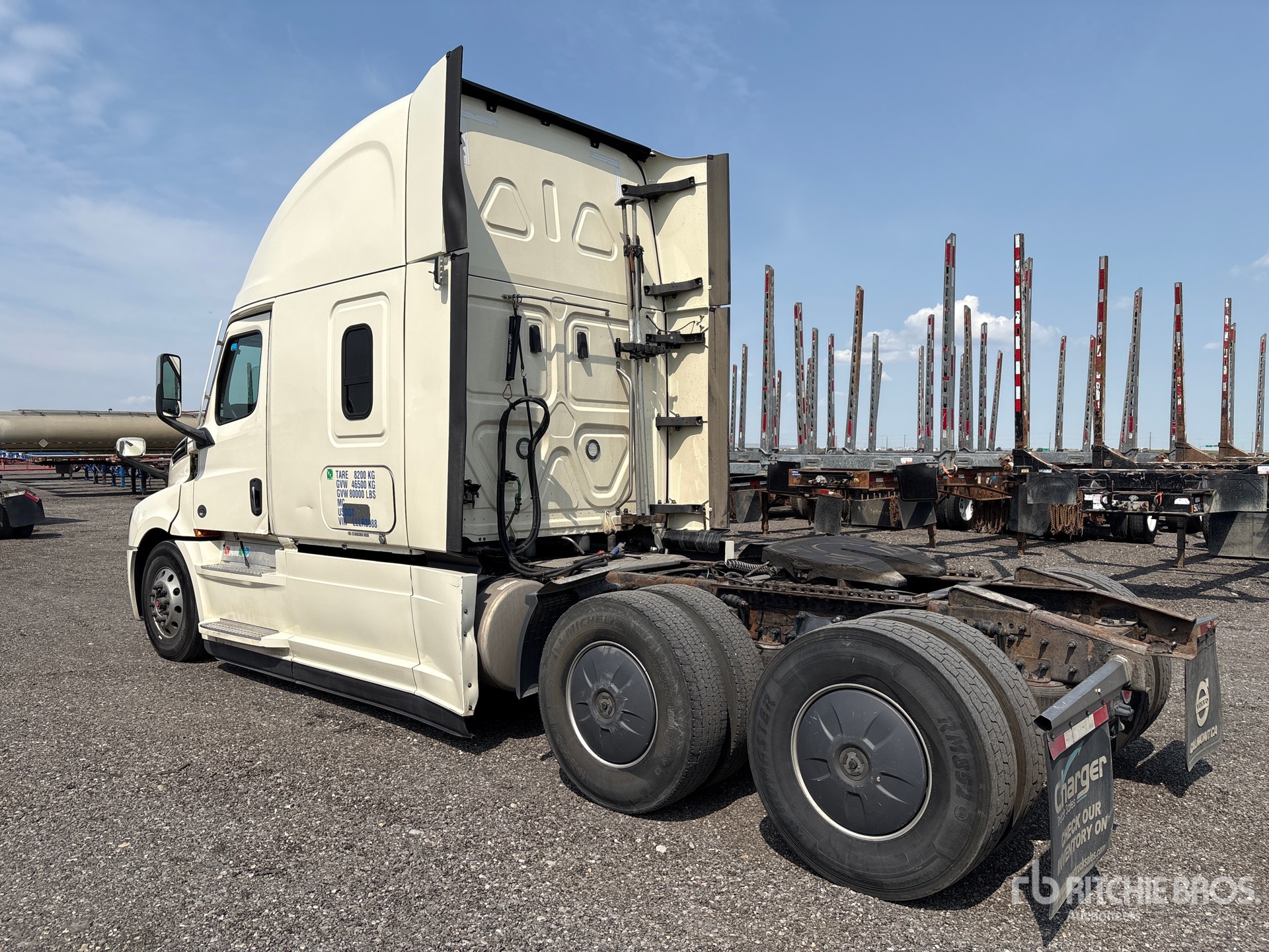 2020 Freightliner CASCADIA 126