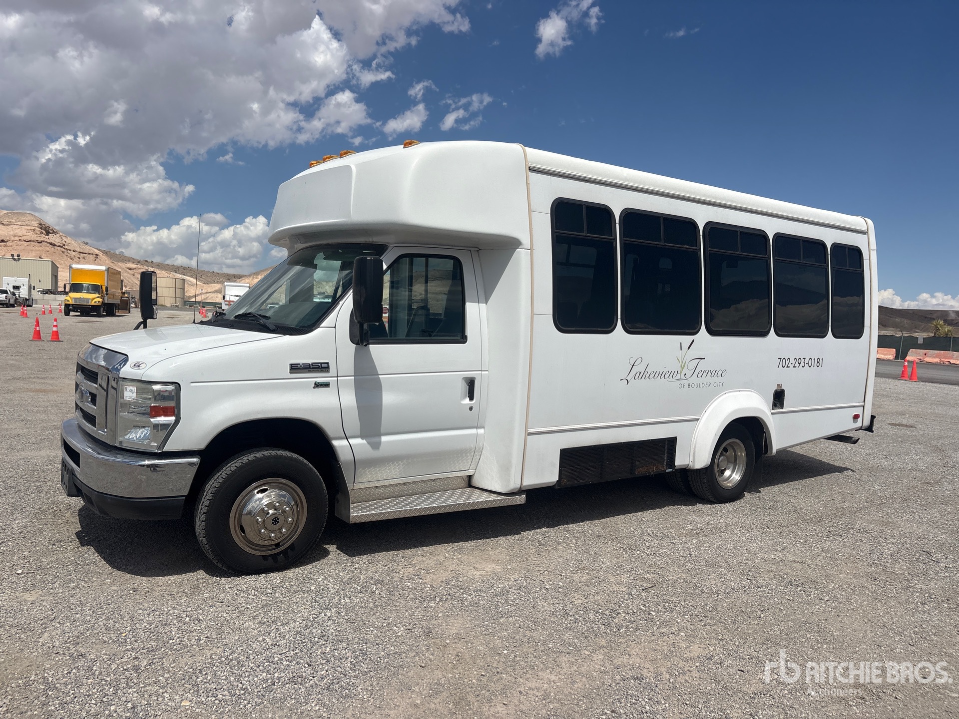Photo of 2012 Ford E-350