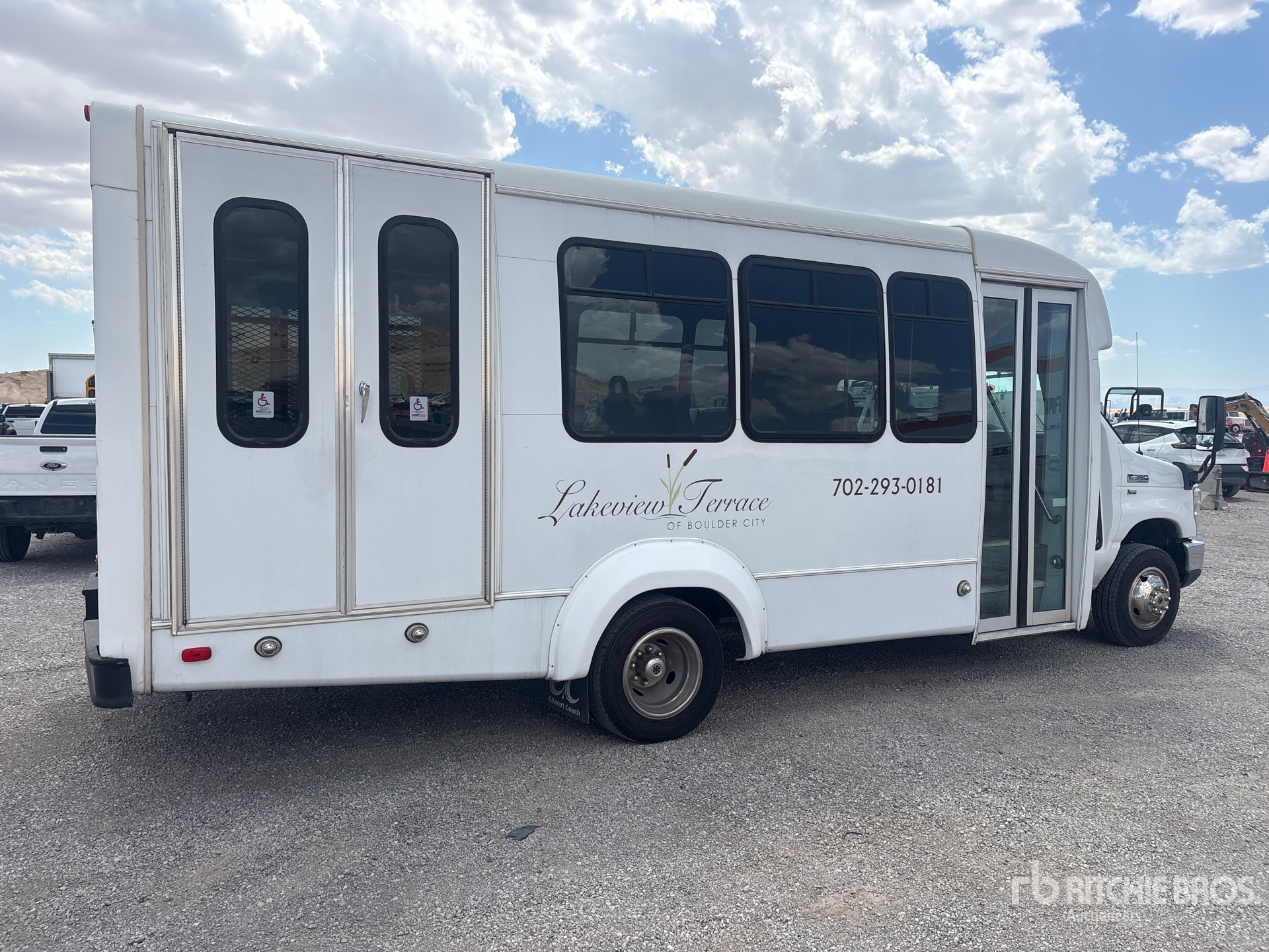 2012 Ford E-350