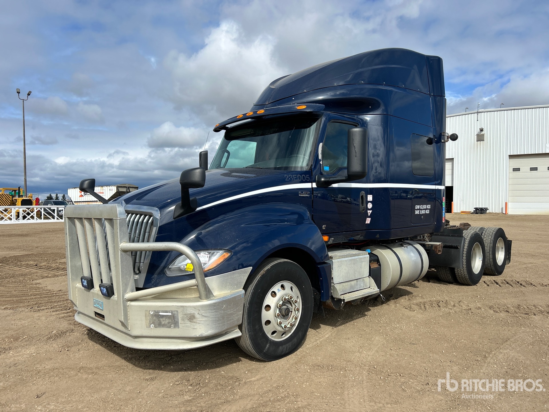 Photo of 2019 International LT625