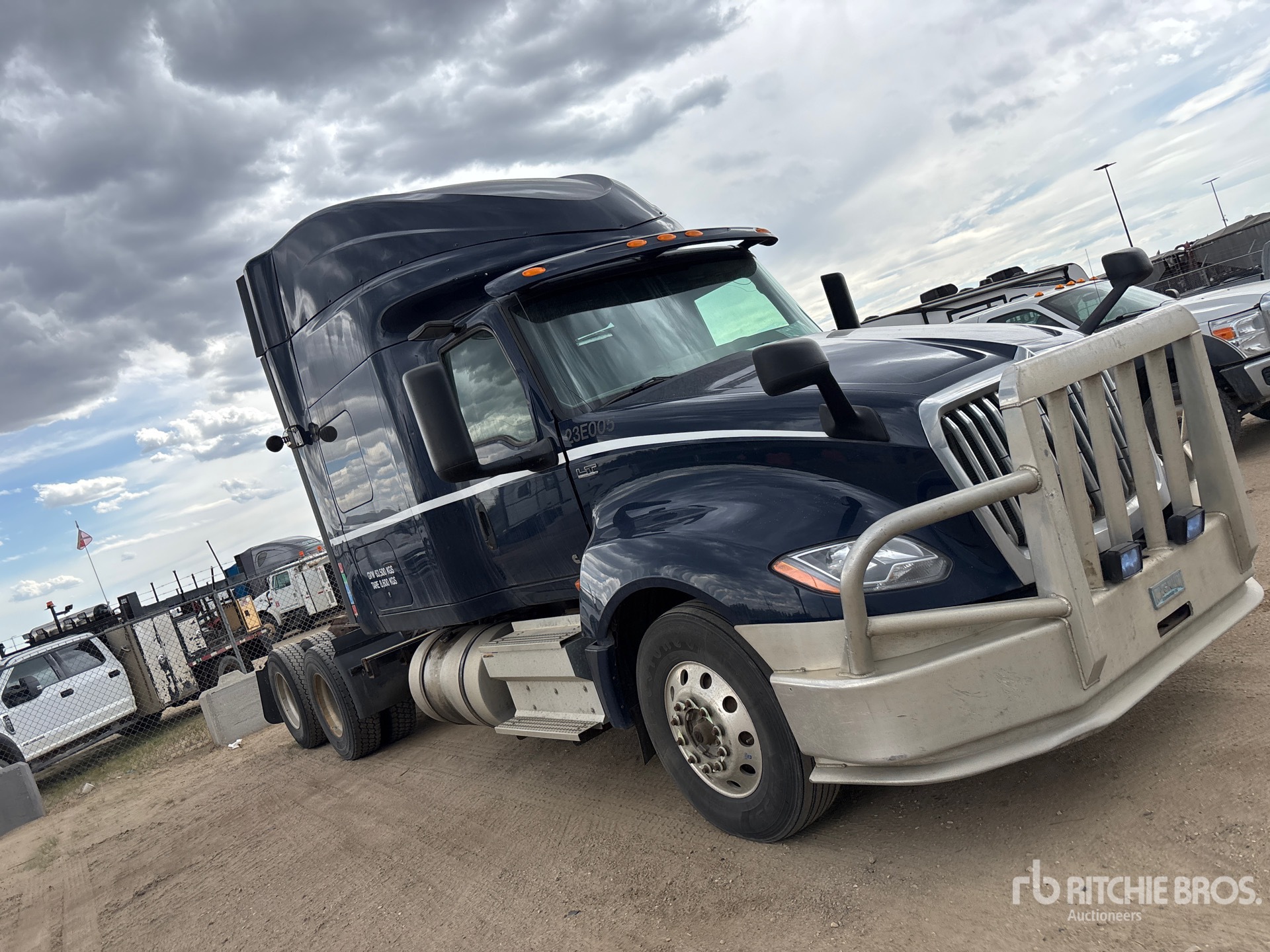 2019 International LT625